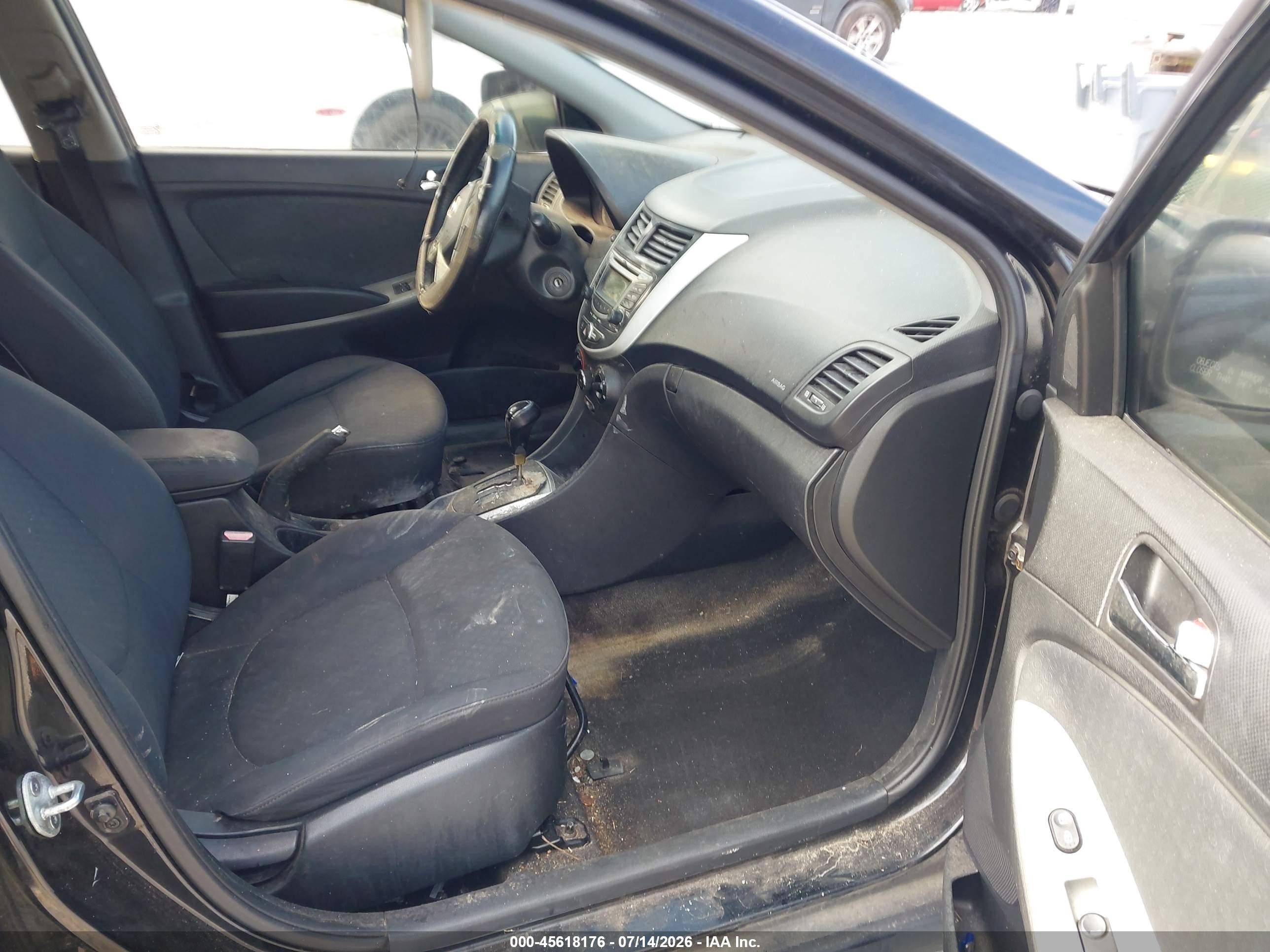 2013 Hyundai Accent Se Black vin: KMHCU5AE3DU077478