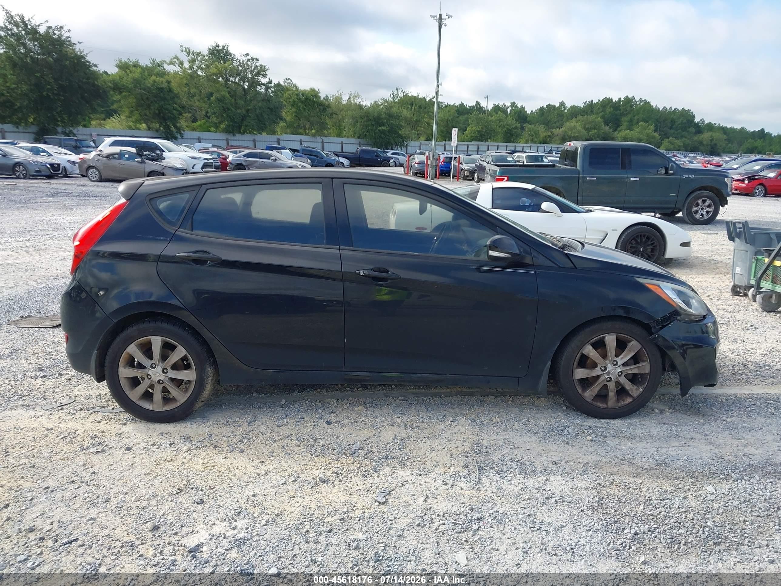 2013 Hyundai Accent Se Black vin: KMHCU5AE3DU077478