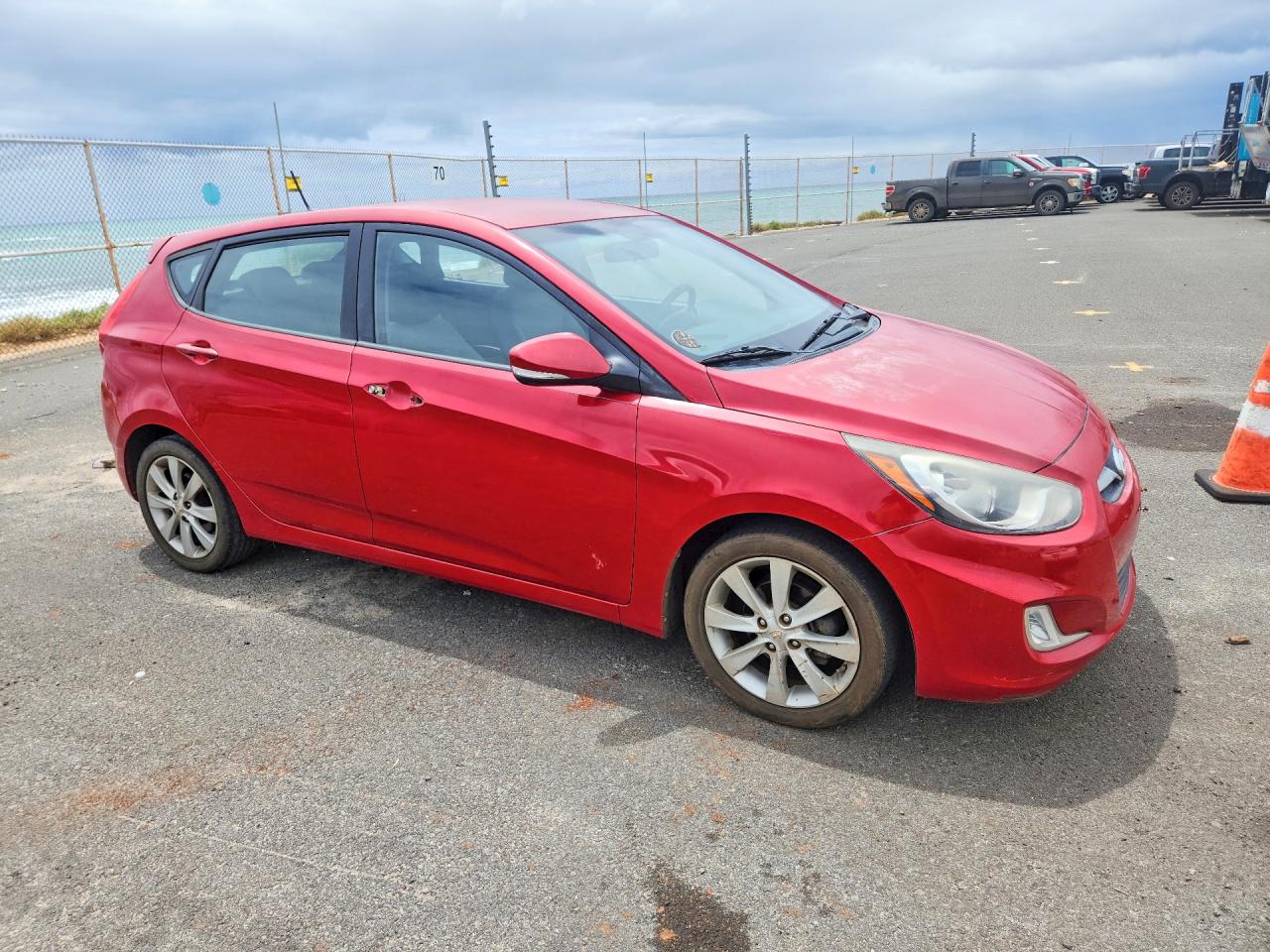 2013 Hyundai Accent Se Red vin: KMHCU5AE3DU078596