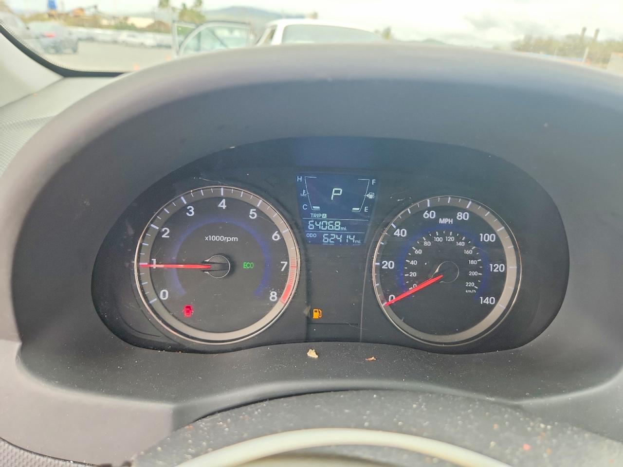 2013 Hyundai Accent Se Red vin: KMHCU5AE3DU078596