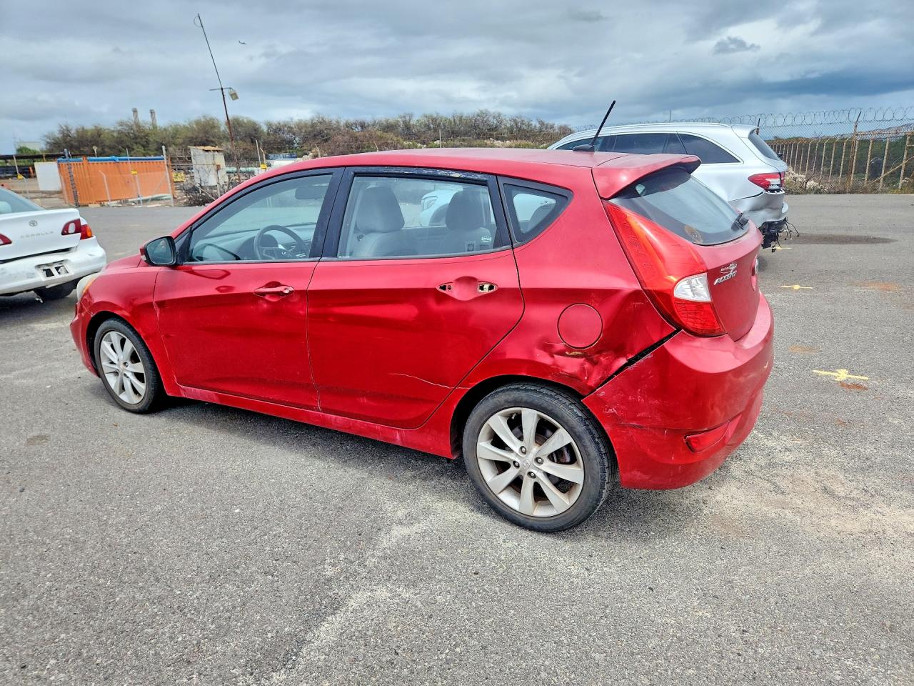 2013 Hyundai Accent Se Red vin: KMHCU5AE3DU078596