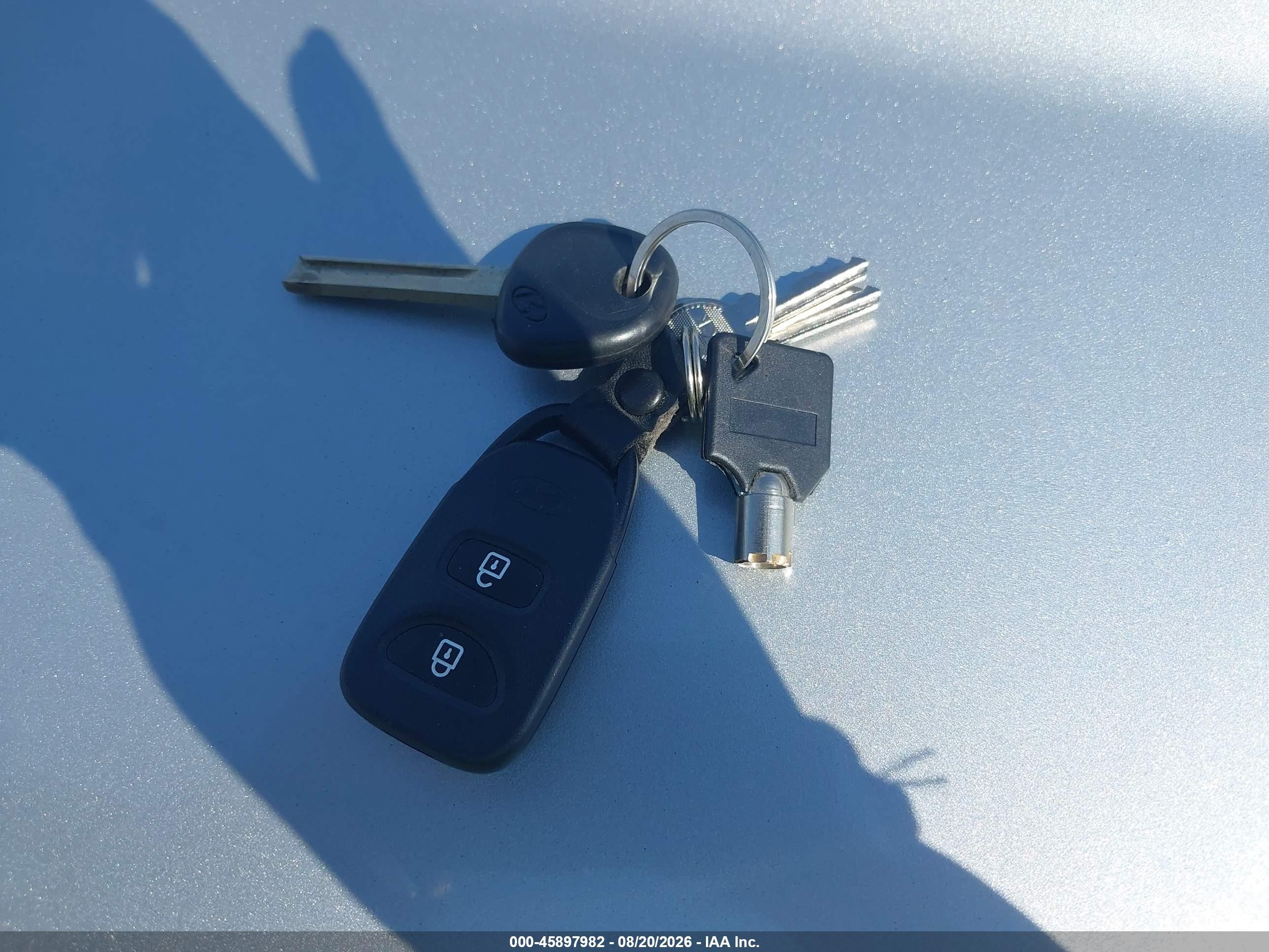 2013 Hyundai Accent Se Silver vin: KMHCU5AE3DU092899