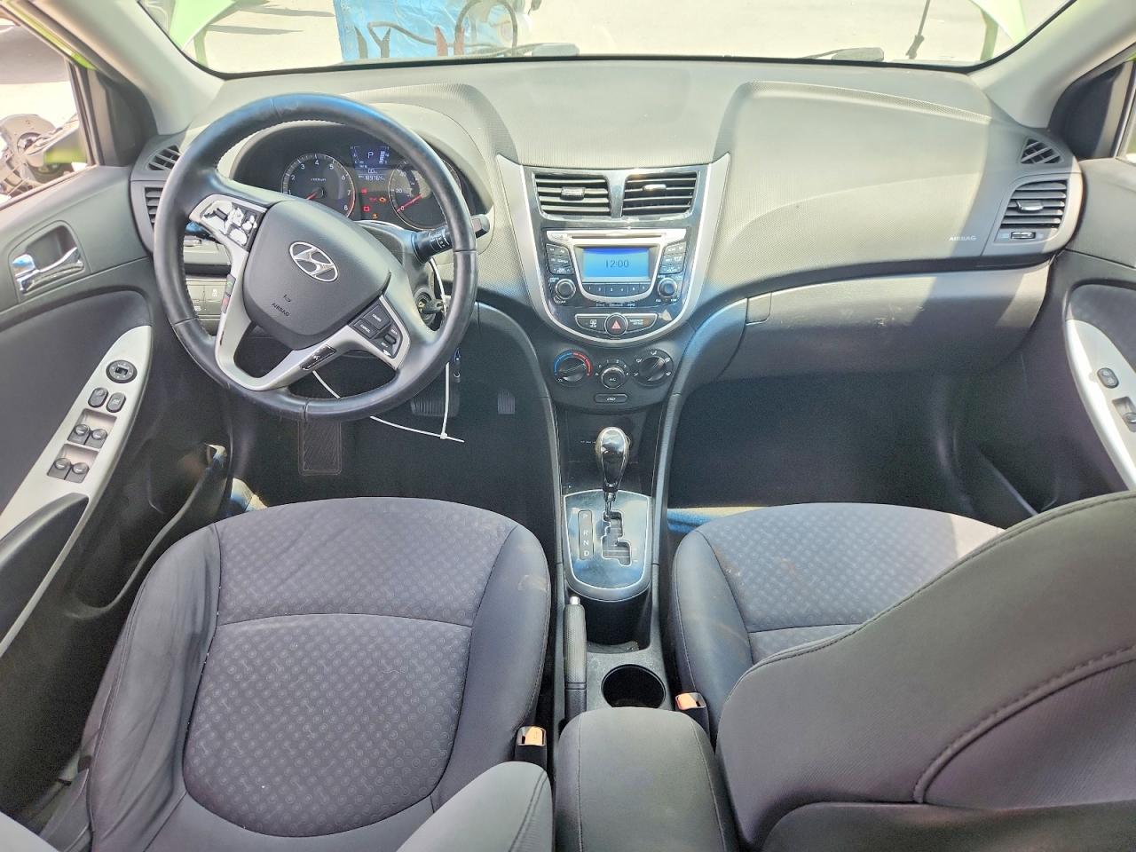 2013 Hyundai Accent Se Green vin: KMHCU5AE3DU119826