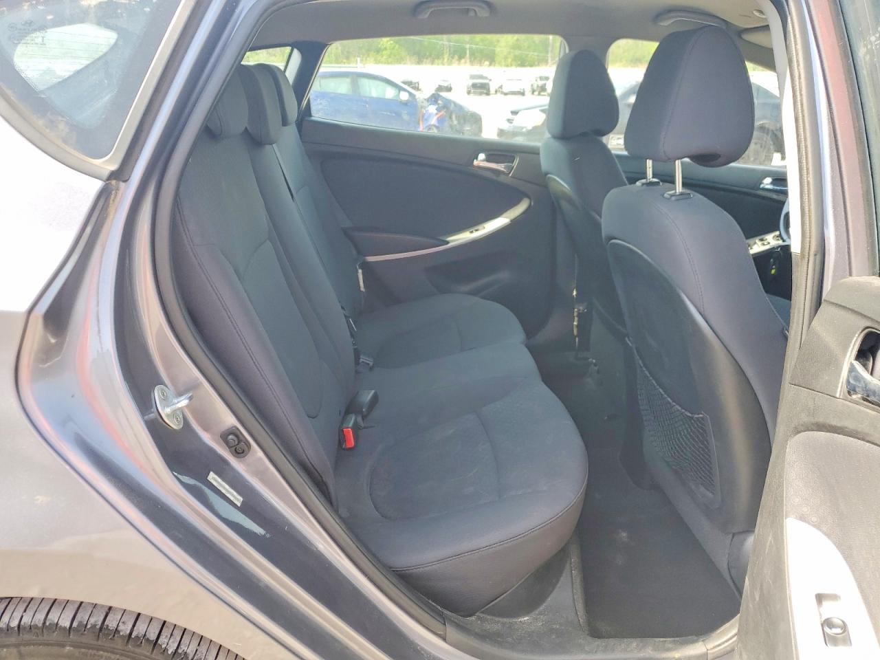 2013 Hyundai Accent Se Gray vin: KMHCU5AE3DU138358