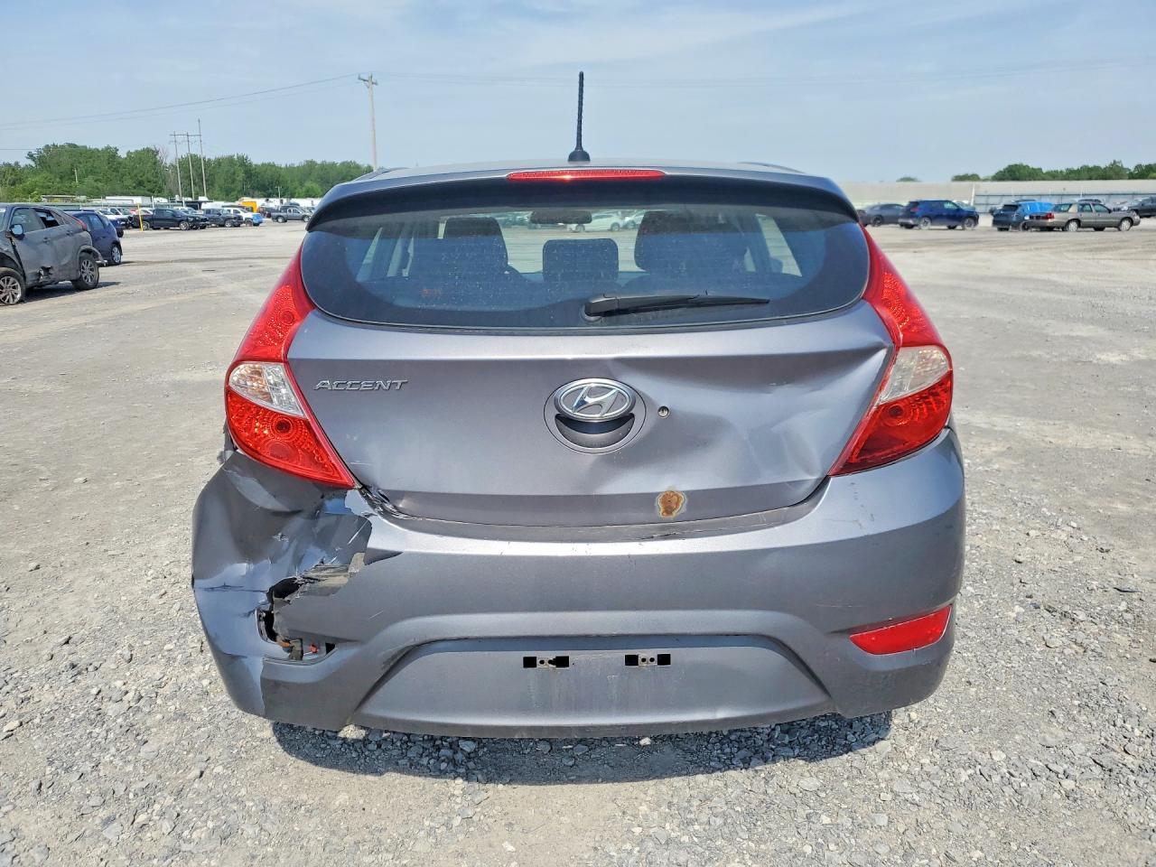 2013 Hyundai Accent Se Gray vin: KMHCU5AE3DU138358