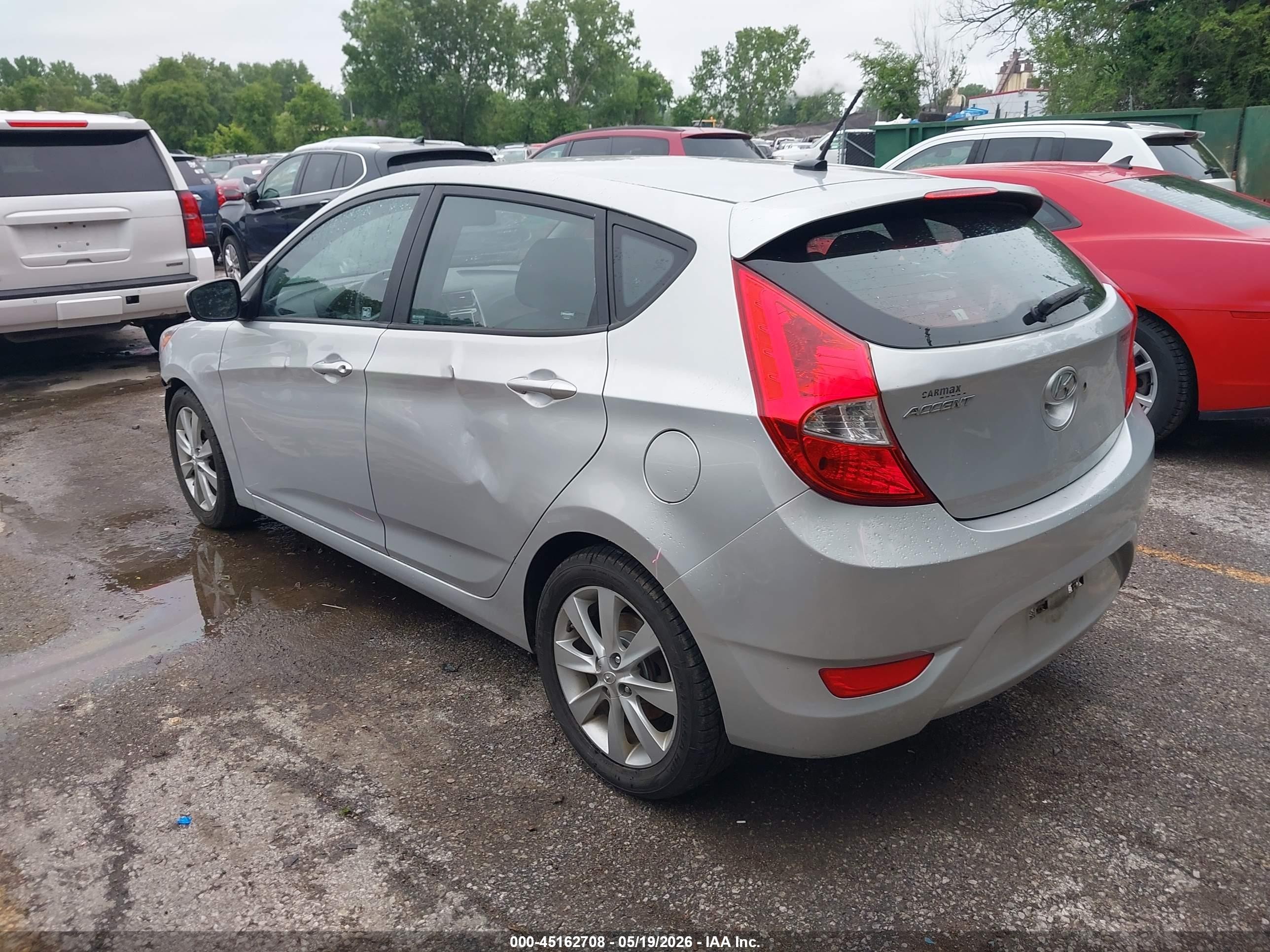 2014 Hyundai Accent Se Silver vin: KMHCU5AE3EU173970