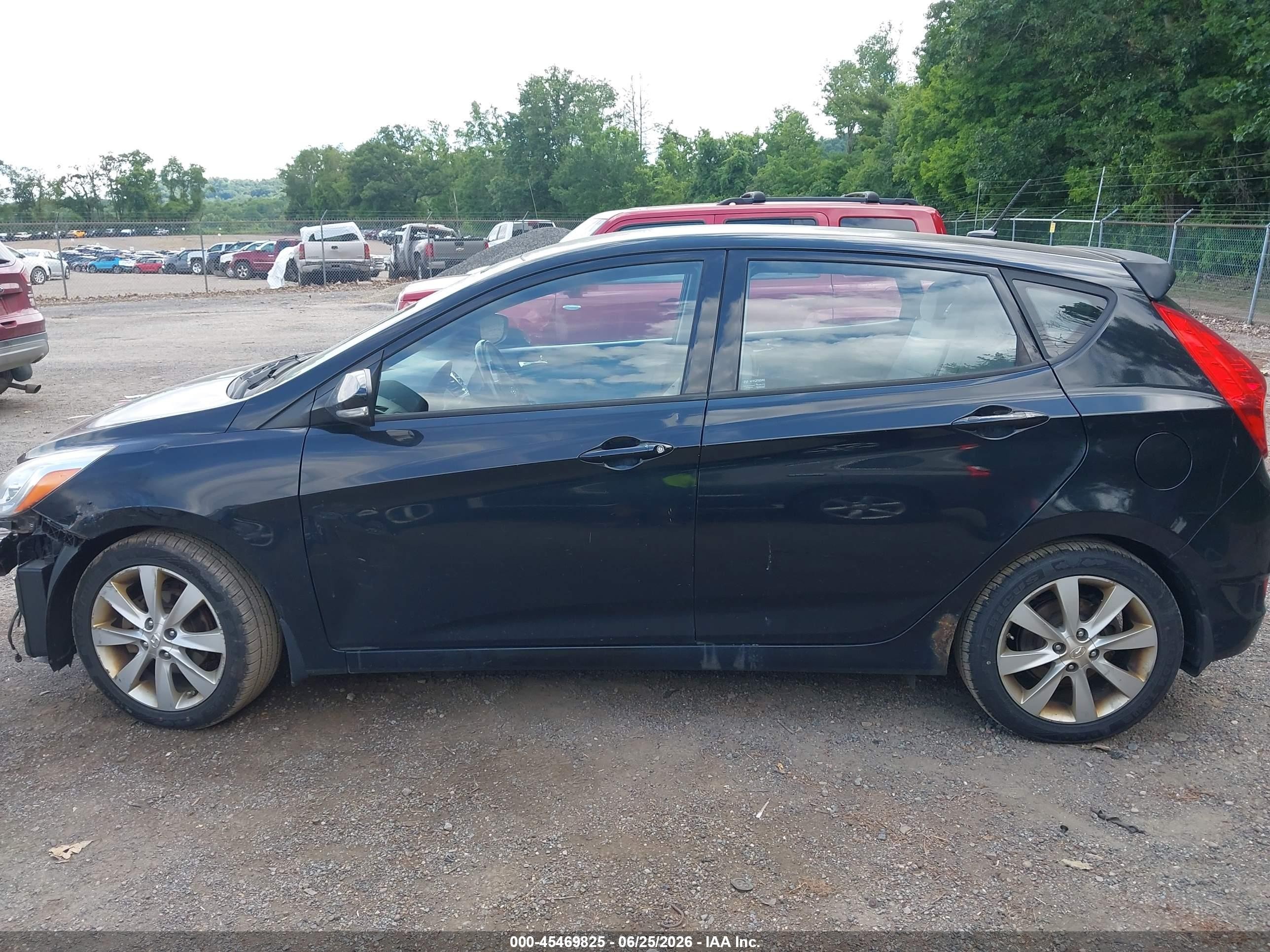 2014 Hyundai Accent Se Black vin: KMHCU5AE3EU178666