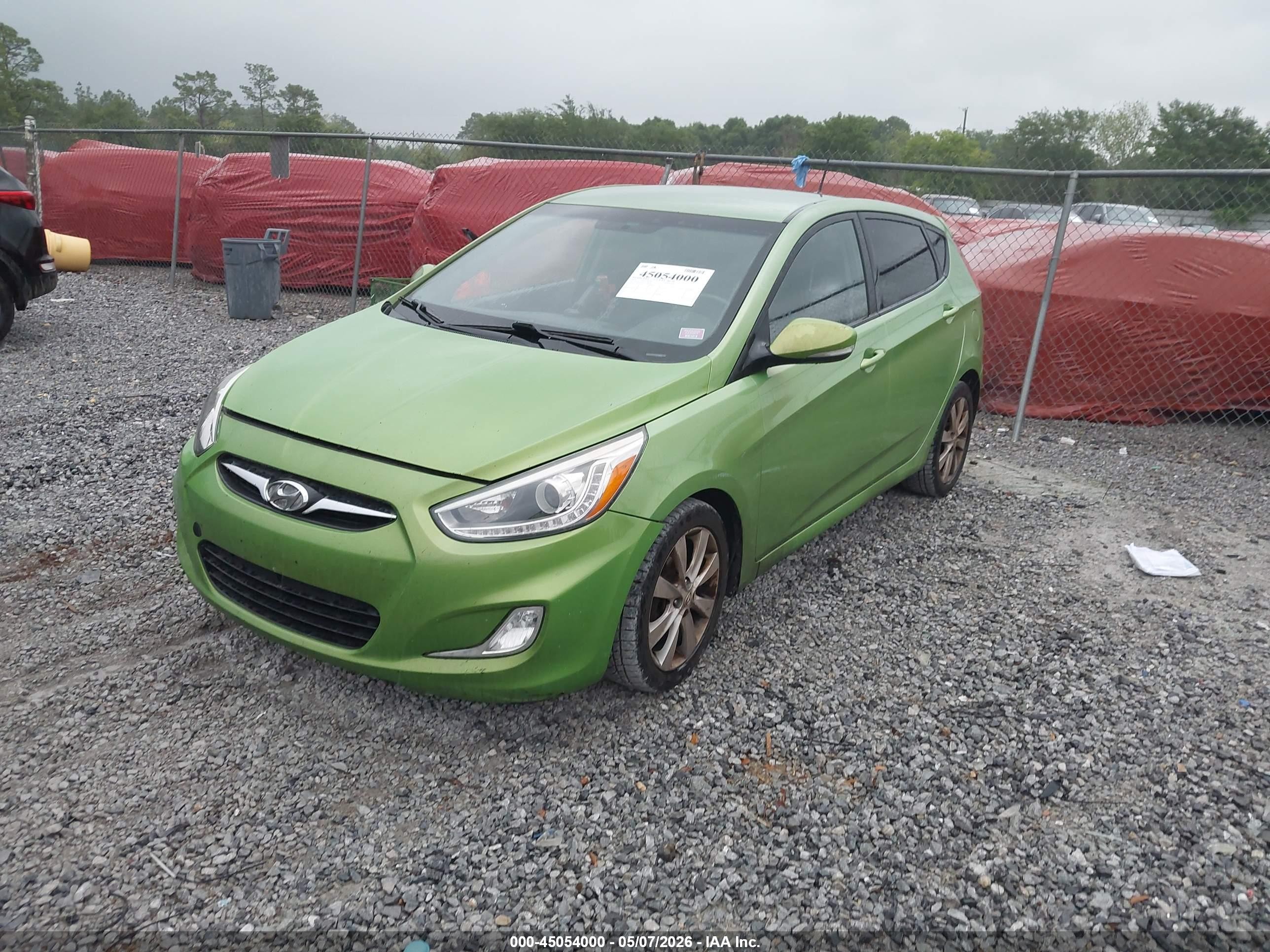 2014 Hyundai Accent Se Green vin: KMHCU5AE3EU182104