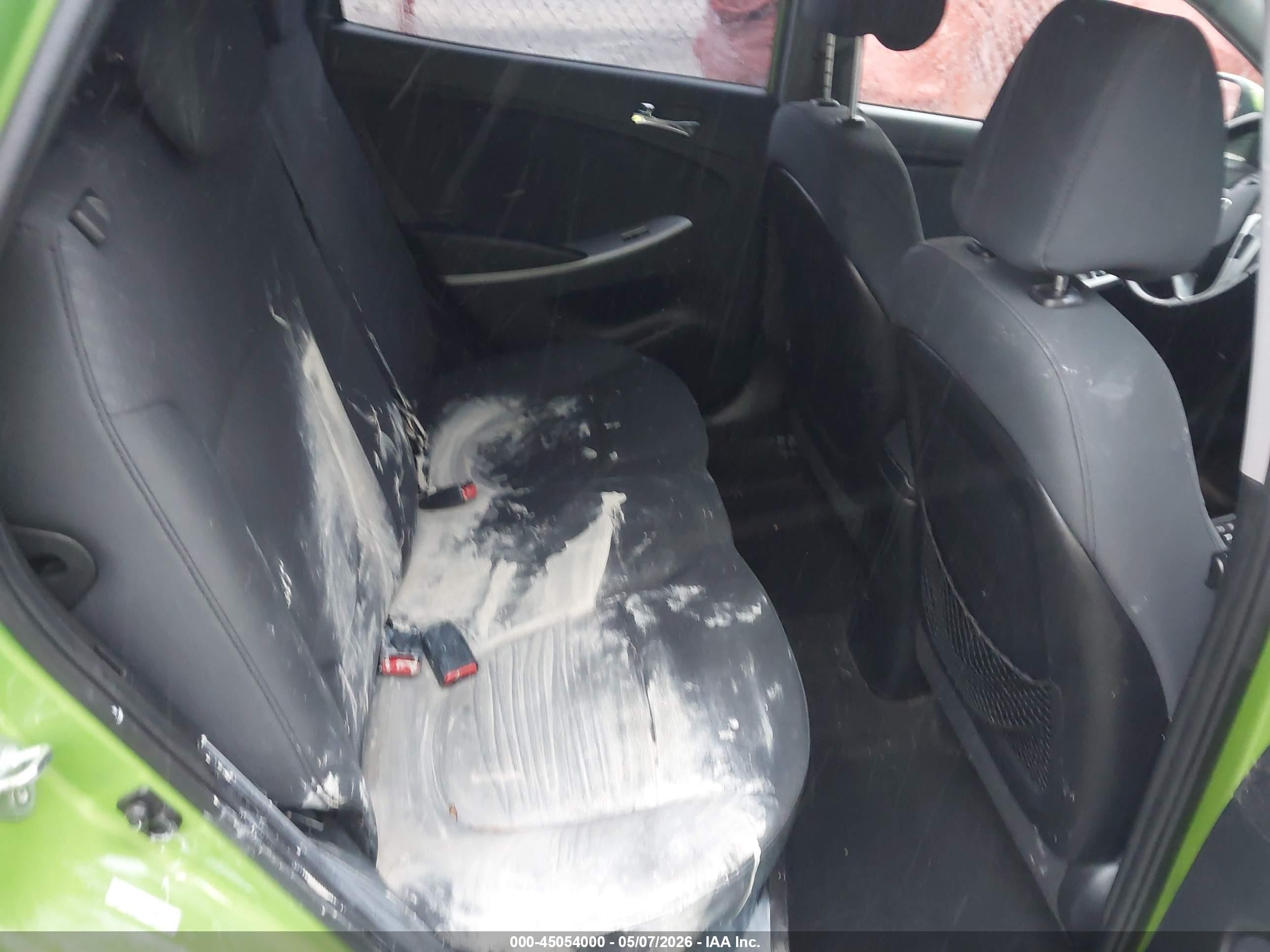 2014 Hyundai Accent Se Green vin: KMHCU5AE3EU182104