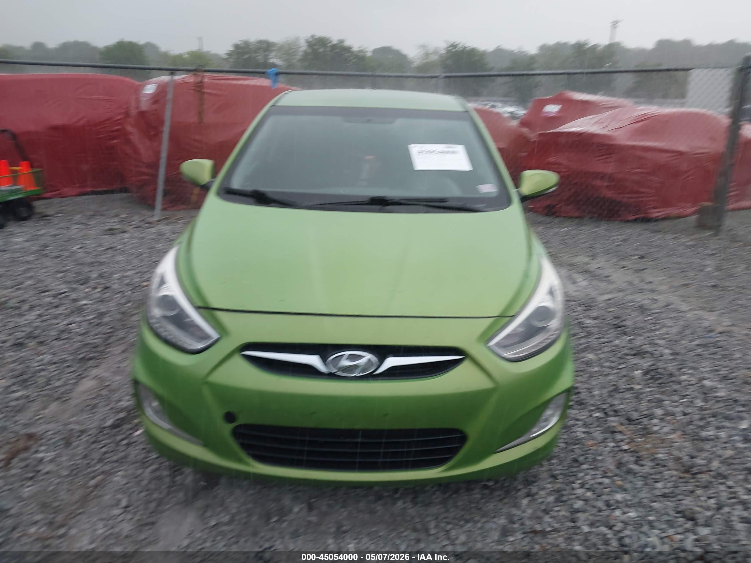 2014 Hyundai Accent Se Green vin: KMHCU5AE3EU182104