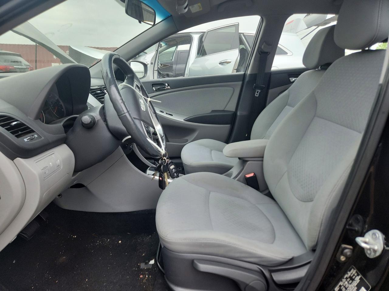 2012 Hyundai Accent Se Black vin: KMHCU5AE4CU008880