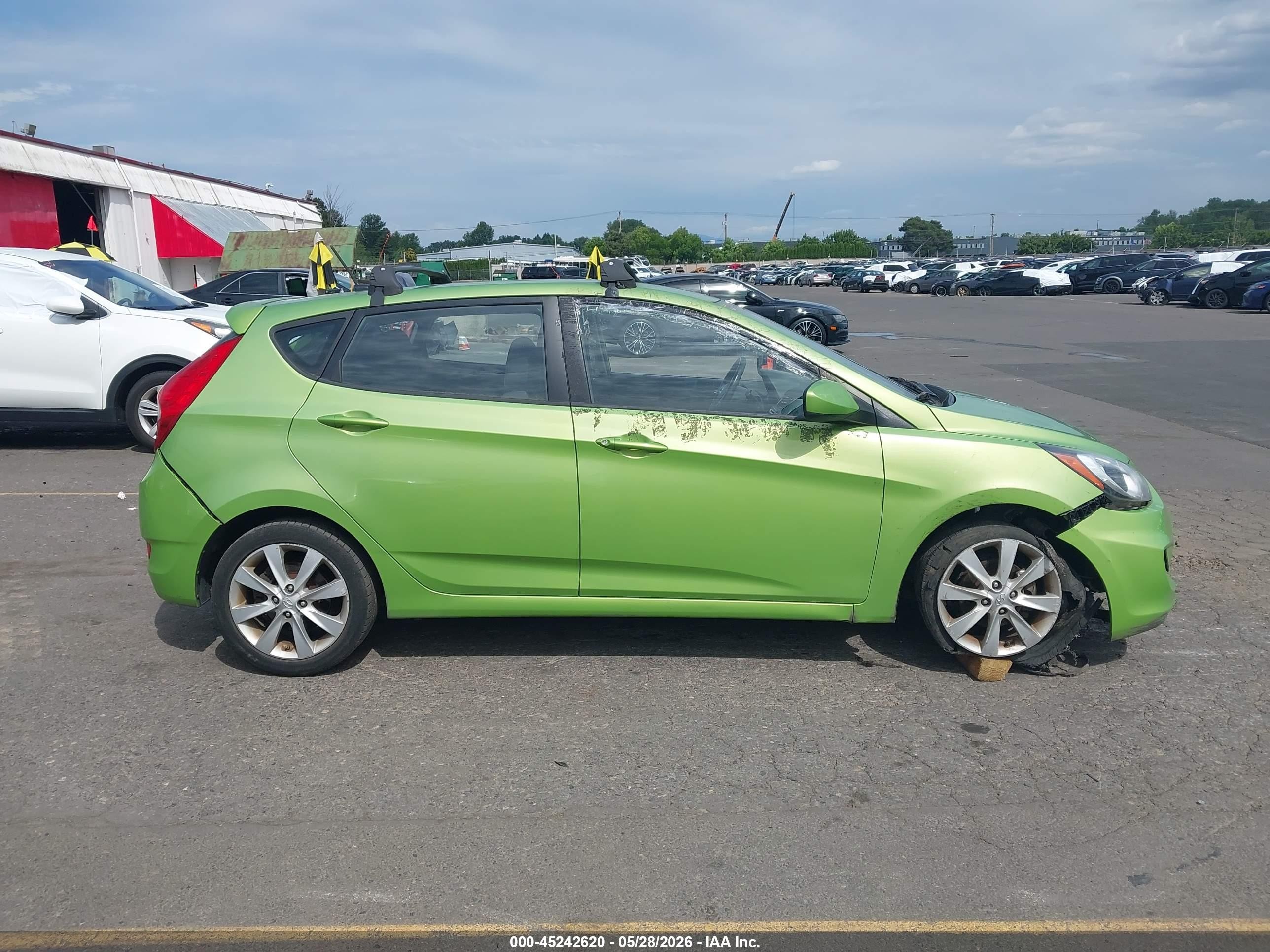 2012 Hyundai Accent Se Зеленый vin: KMHCU5AE4CU015165