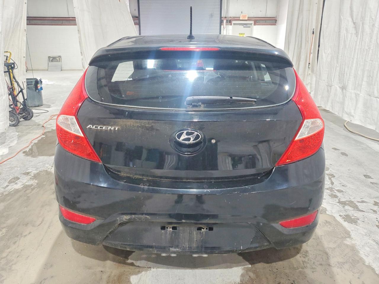 2012 Hyundai Accent Se Black vin: KMHCU5AE4CU025243