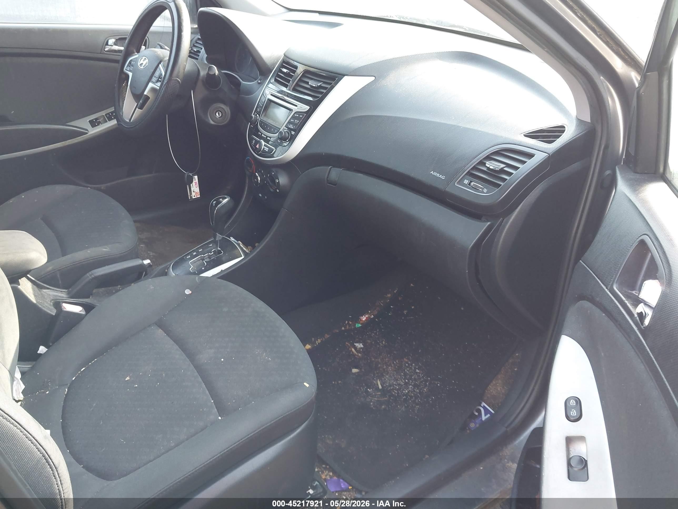 2012 Hyundai Accent Se Gray vin: KMHCU5AE4CU031866