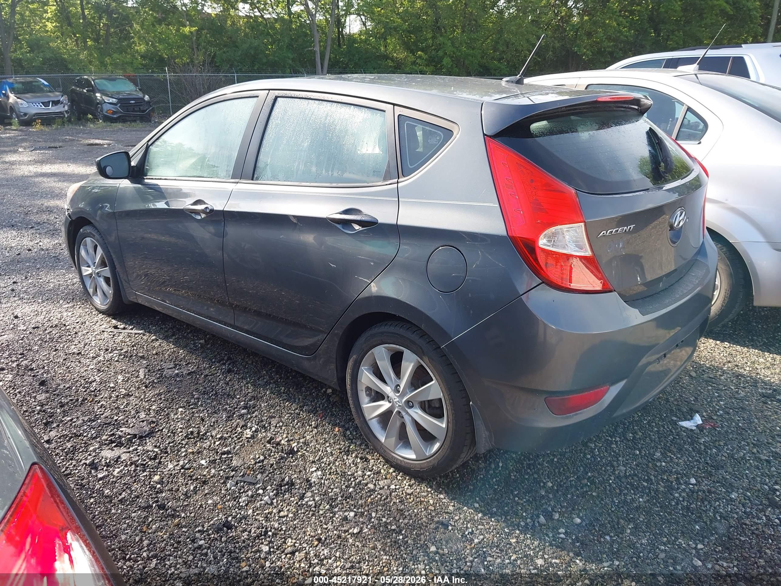2012 Hyundai Accent Se Gray vin: KMHCU5AE4CU031866