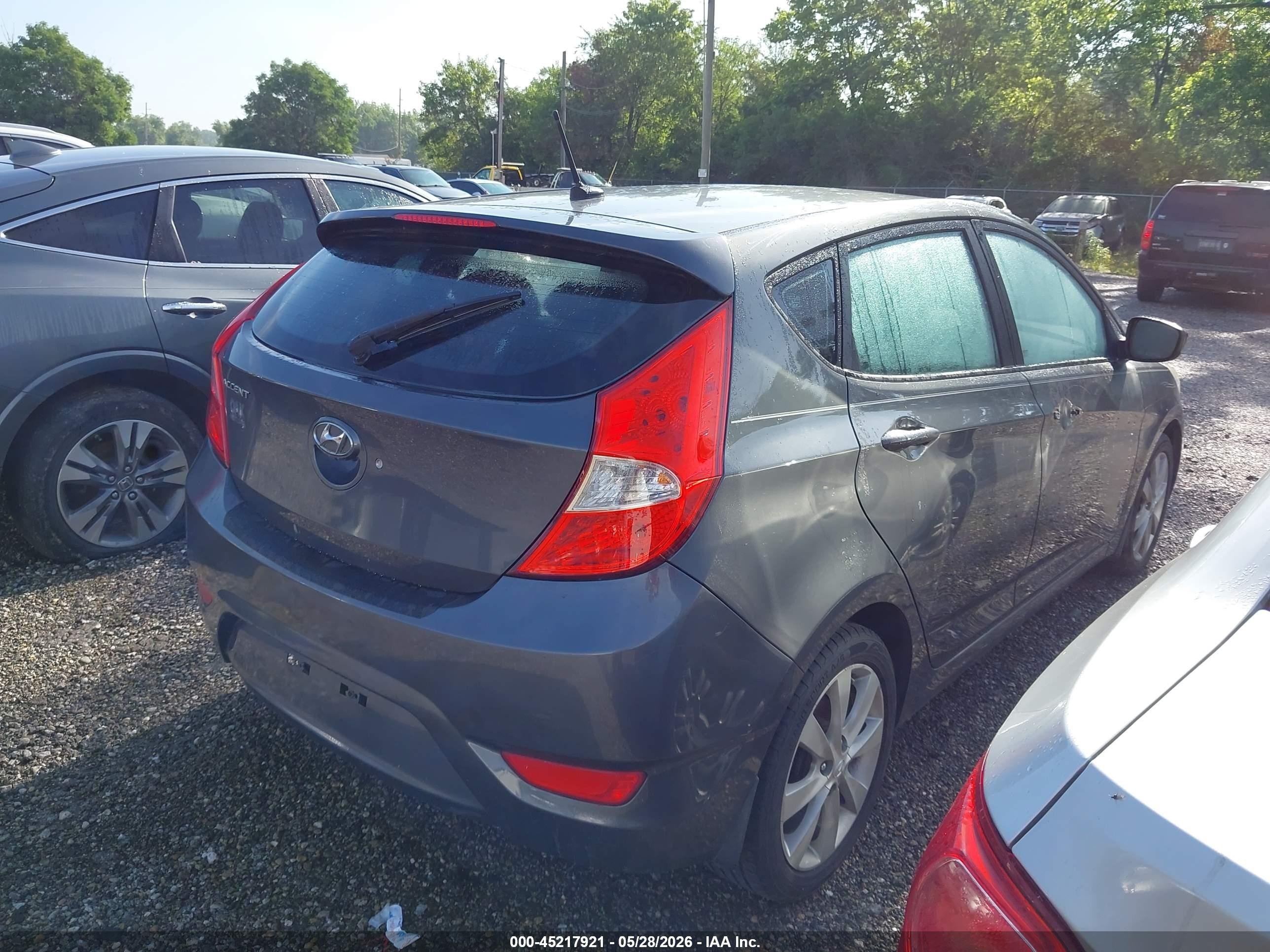 2012 Hyundai Accent Se Gray vin: KMHCU5AE4CU031866