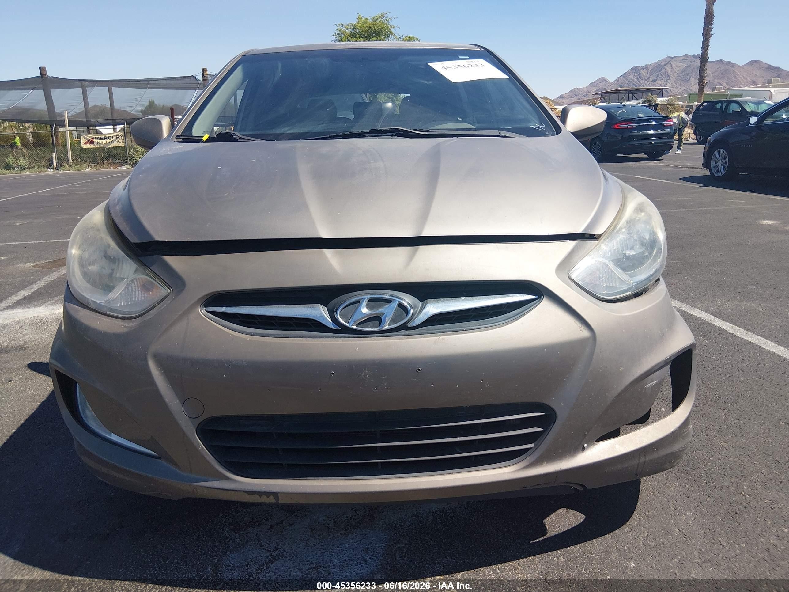 2012 Hyundai Accent Se Gray vin: KMHCU5AE4CU049719