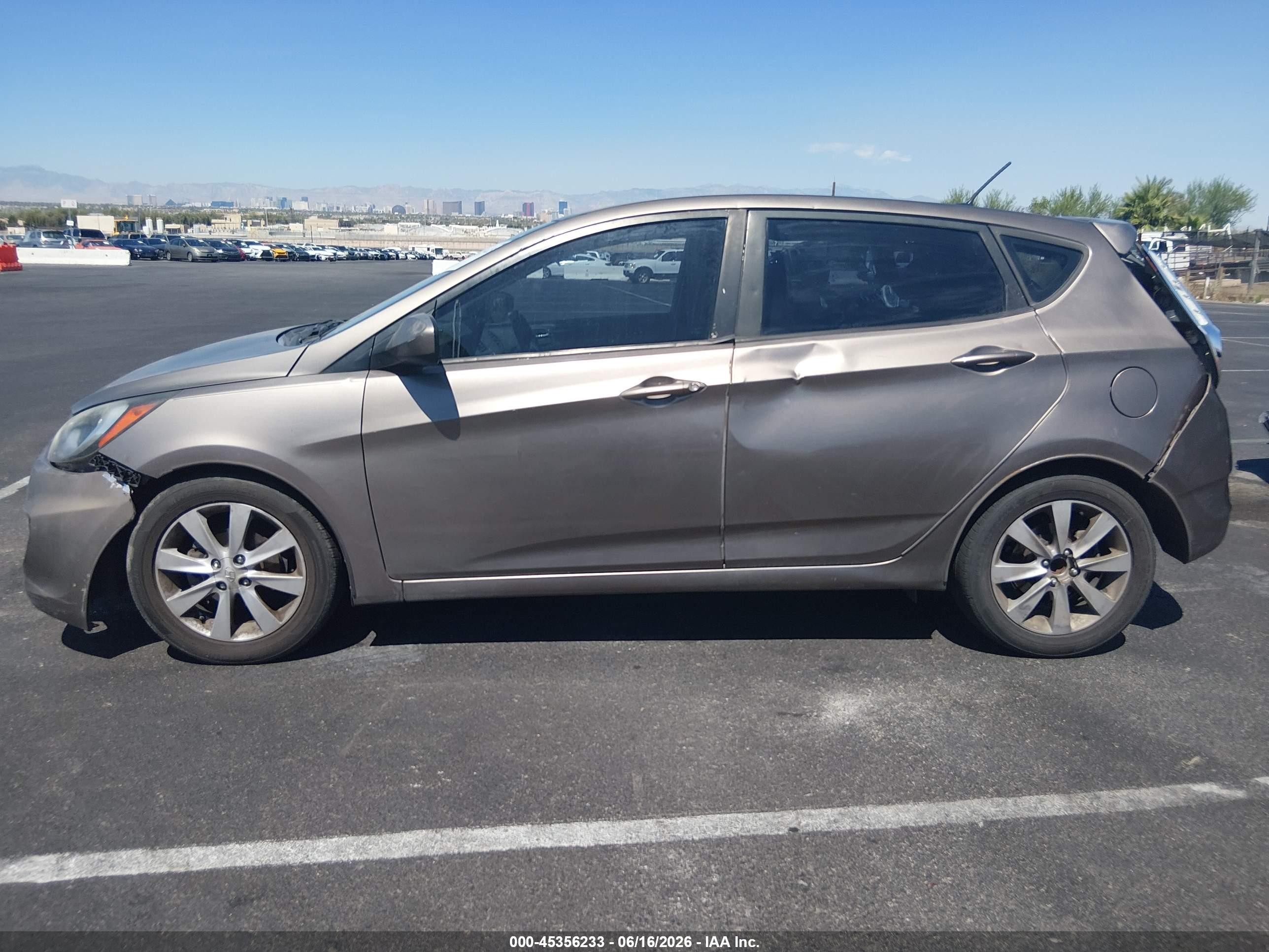 2012 Hyundai Accent Se Gray vin: KMHCU5AE4CU049719