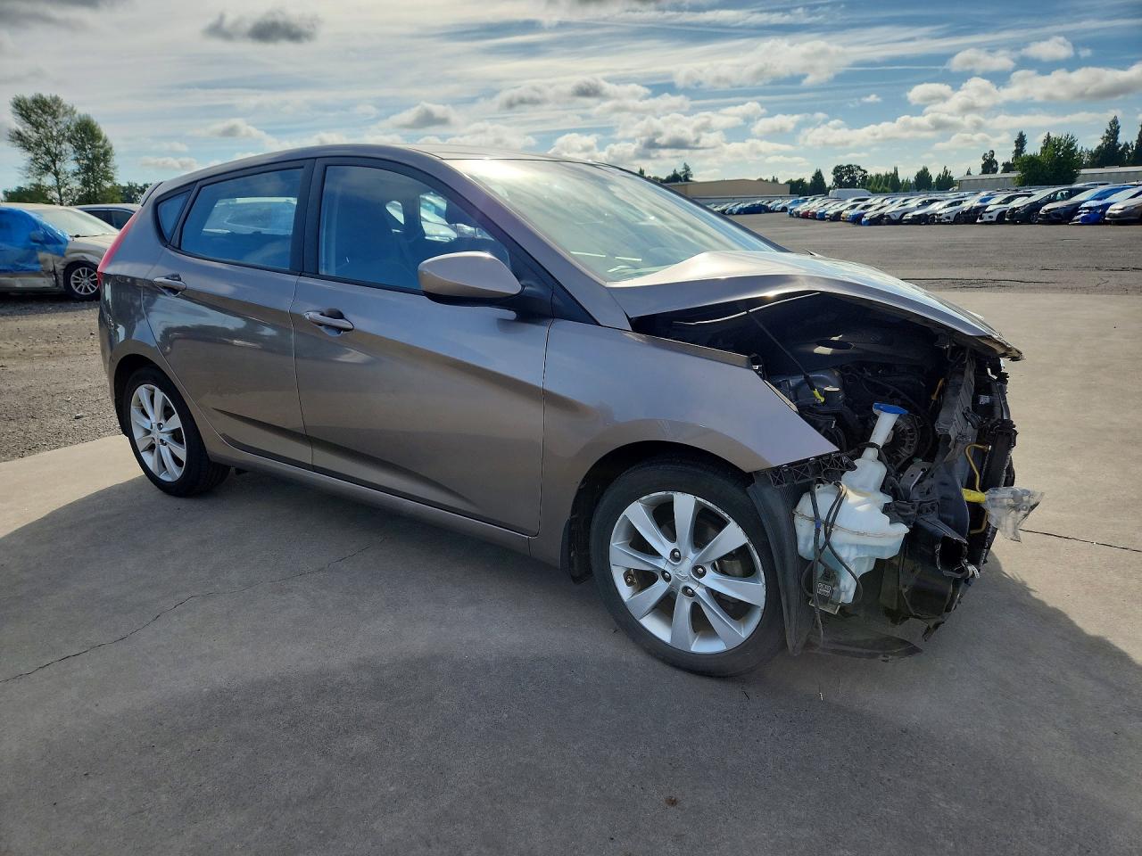 2012 Hyundai Accent Se Серый vin: KMHCU5AE4CU053687