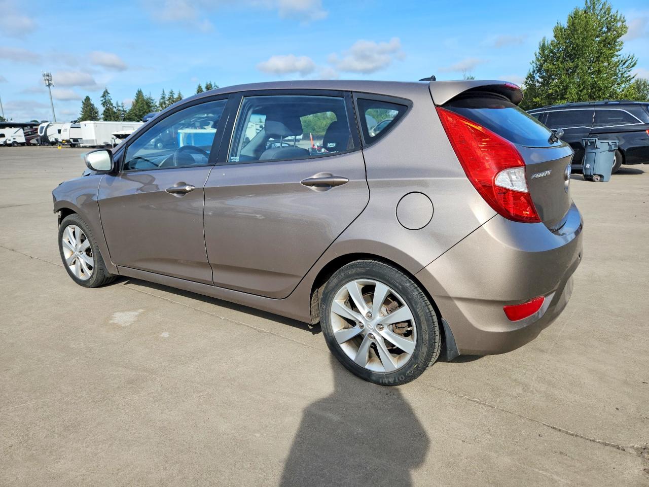 2012 Hyundai Accent Se Серый vin: KMHCU5AE4CU053687