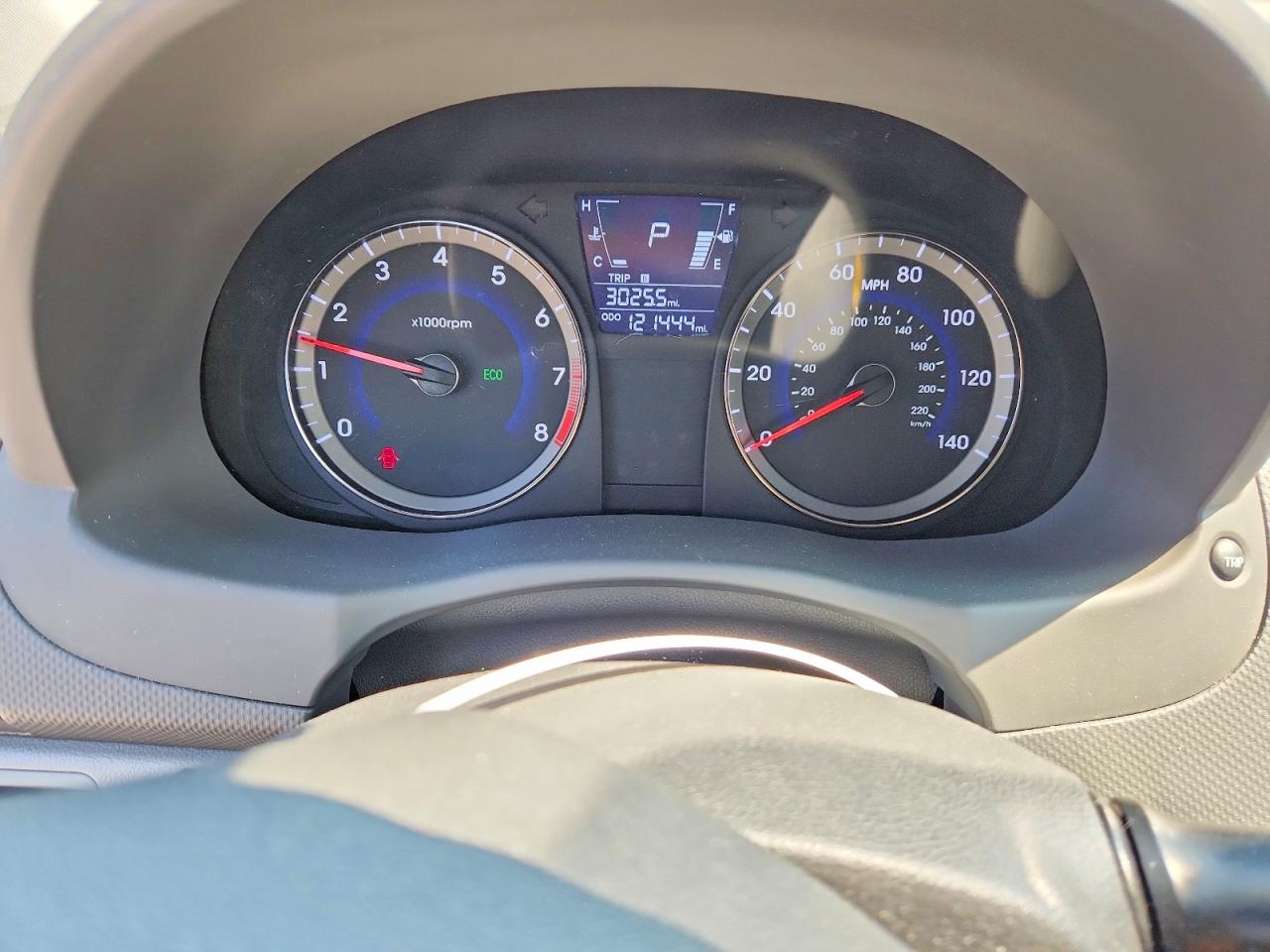 2013 Hyundai Accent Se White vin: KMHCU5AE4DU086187
