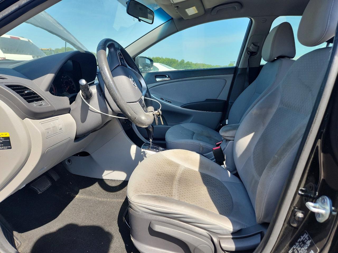 2013 Hyundai Accent Se Черный vin: KMHCU5AE4DU087999