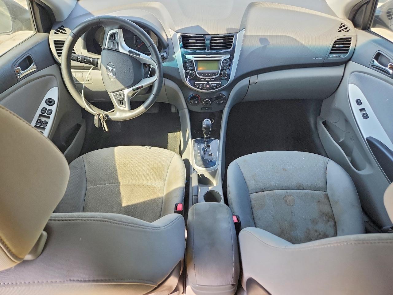 2013 Hyundai Accent Se Черный vin: KMHCU5AE4DU087999