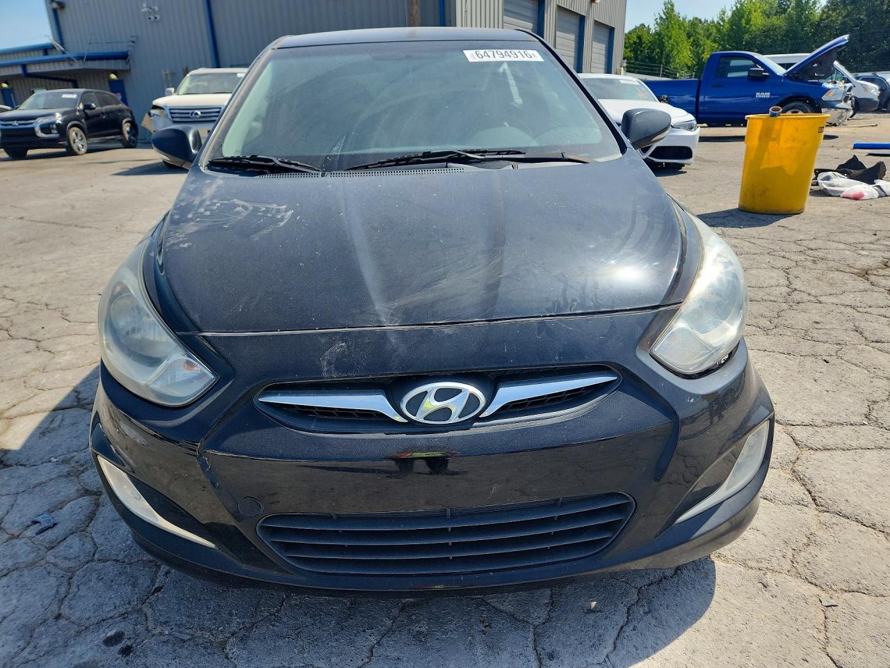 2013 Hyundai Accent Se Черный vin: KMHCU5AE4DU087999