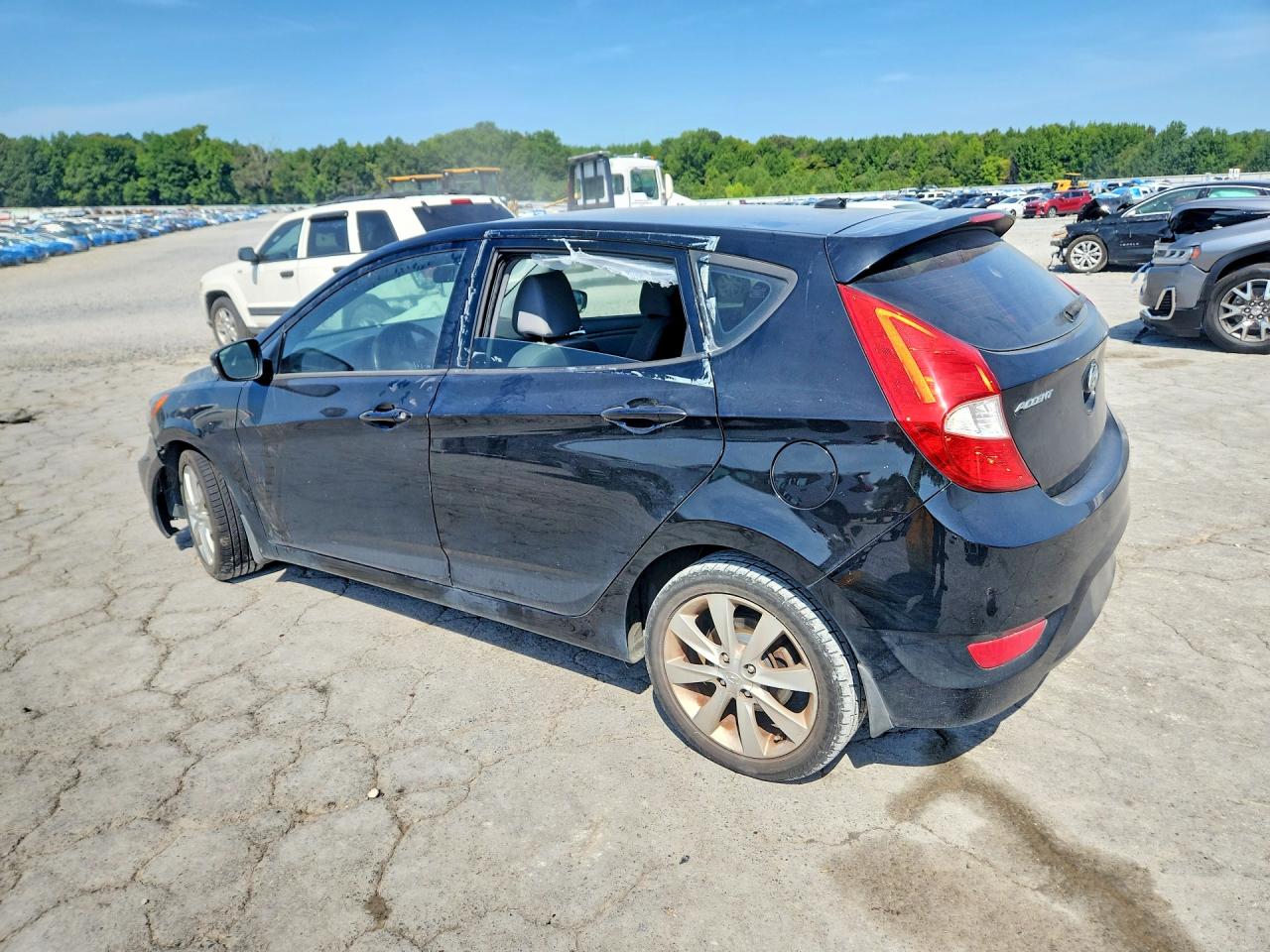 2013 Hyundai Accent Se Черный vin: KMHCU5AE4DU087999