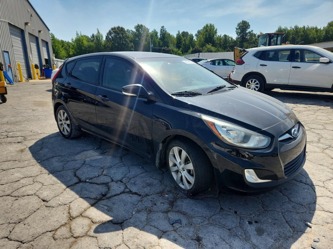 2013 Hyundai Accent Se Черный vin: KMHCU5AE4DU087999