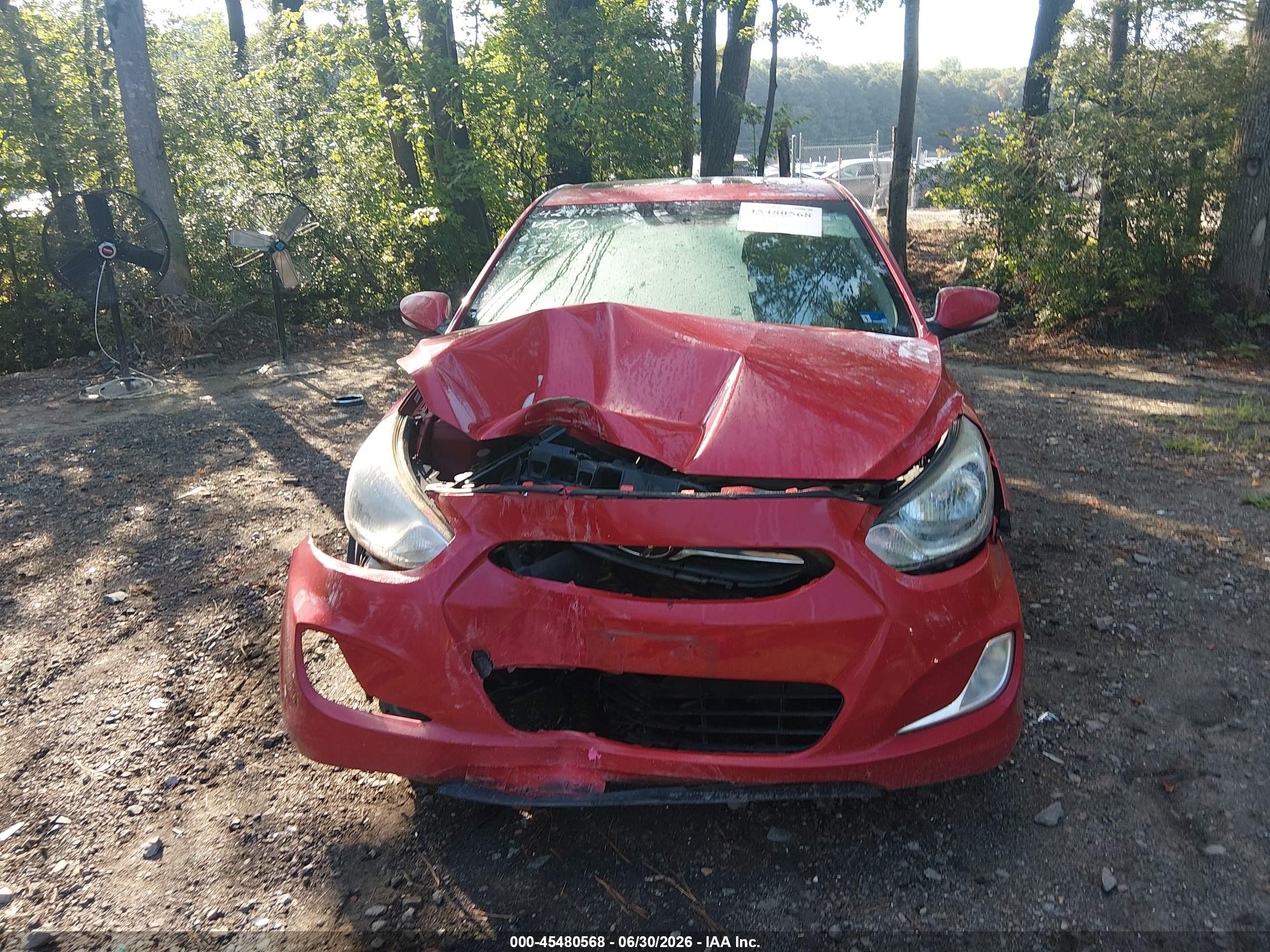 2013 Hyundai Accent Se Red vin: KMHCU5AE4DU104042