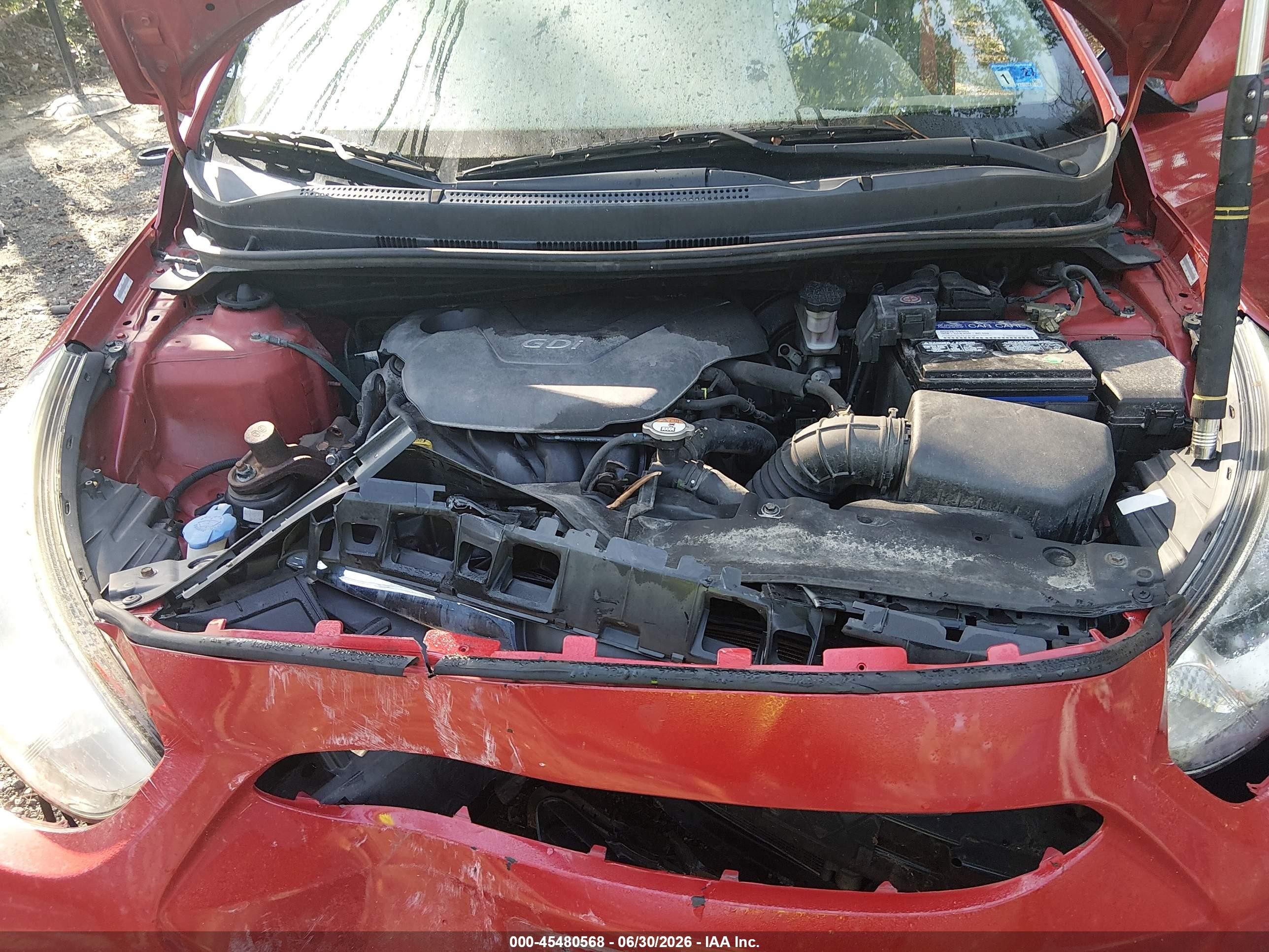 2013 Hyundai Accent Se Red vin: KMHCU5AE4DU104042