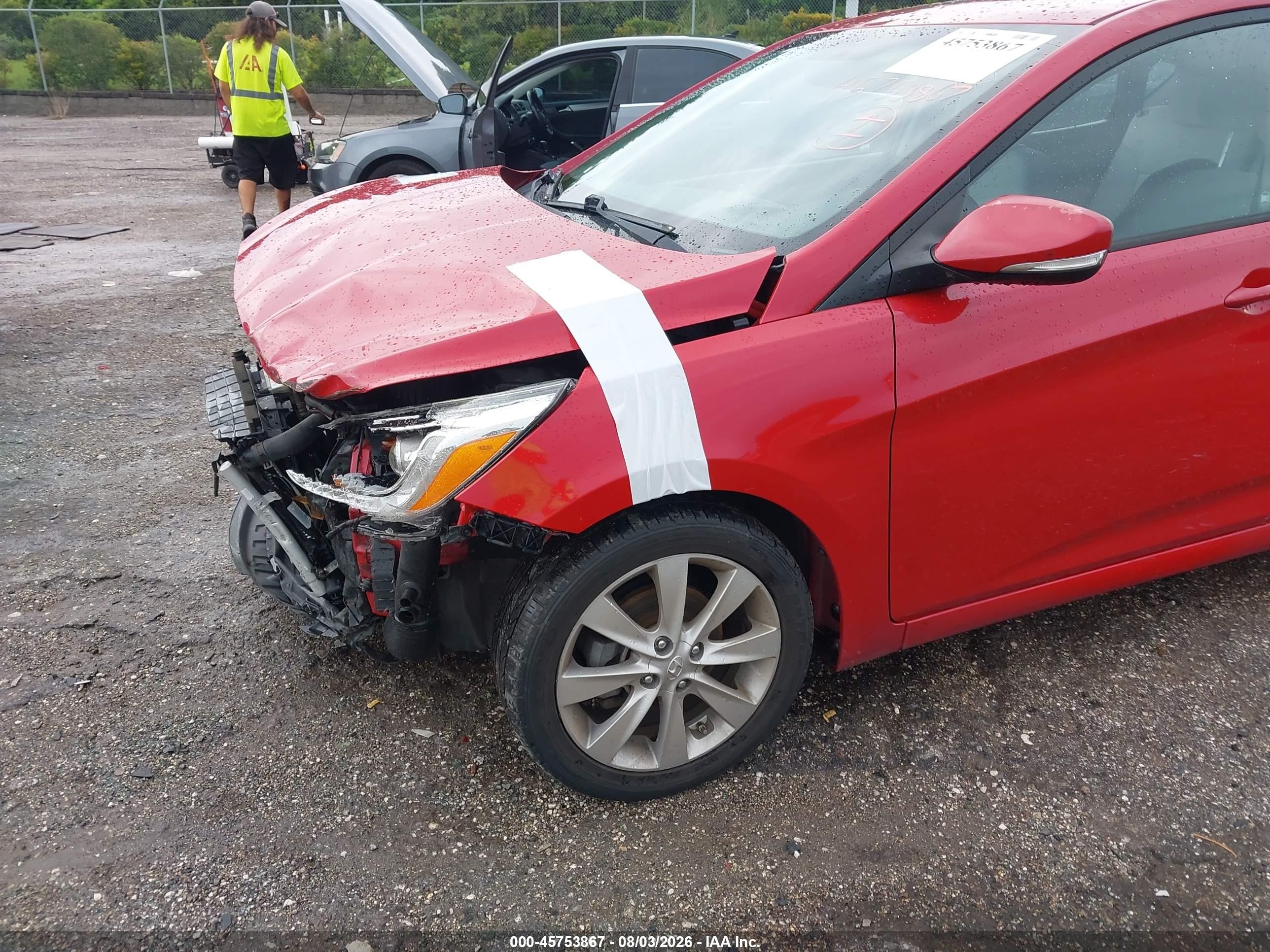 2014 Hyundai Accent Se Red vin: KMHCU5AE4EU173119