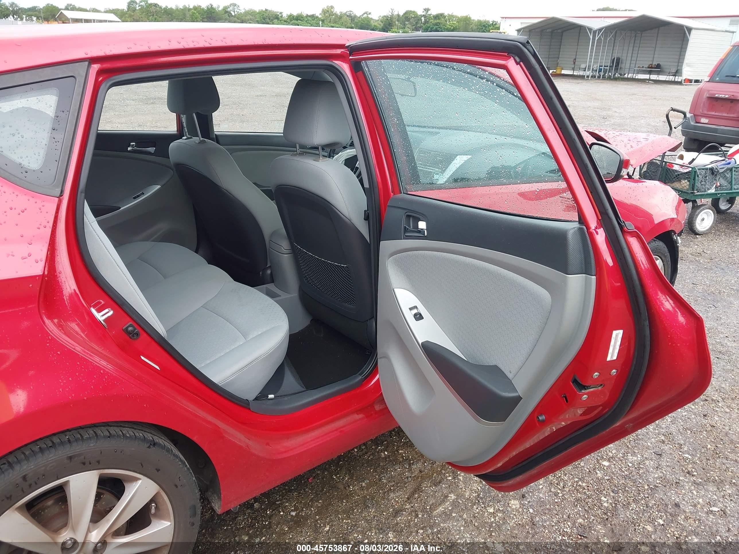 2014 Hyundai Accent Se Red vin: KMHCU5AE4EU173119