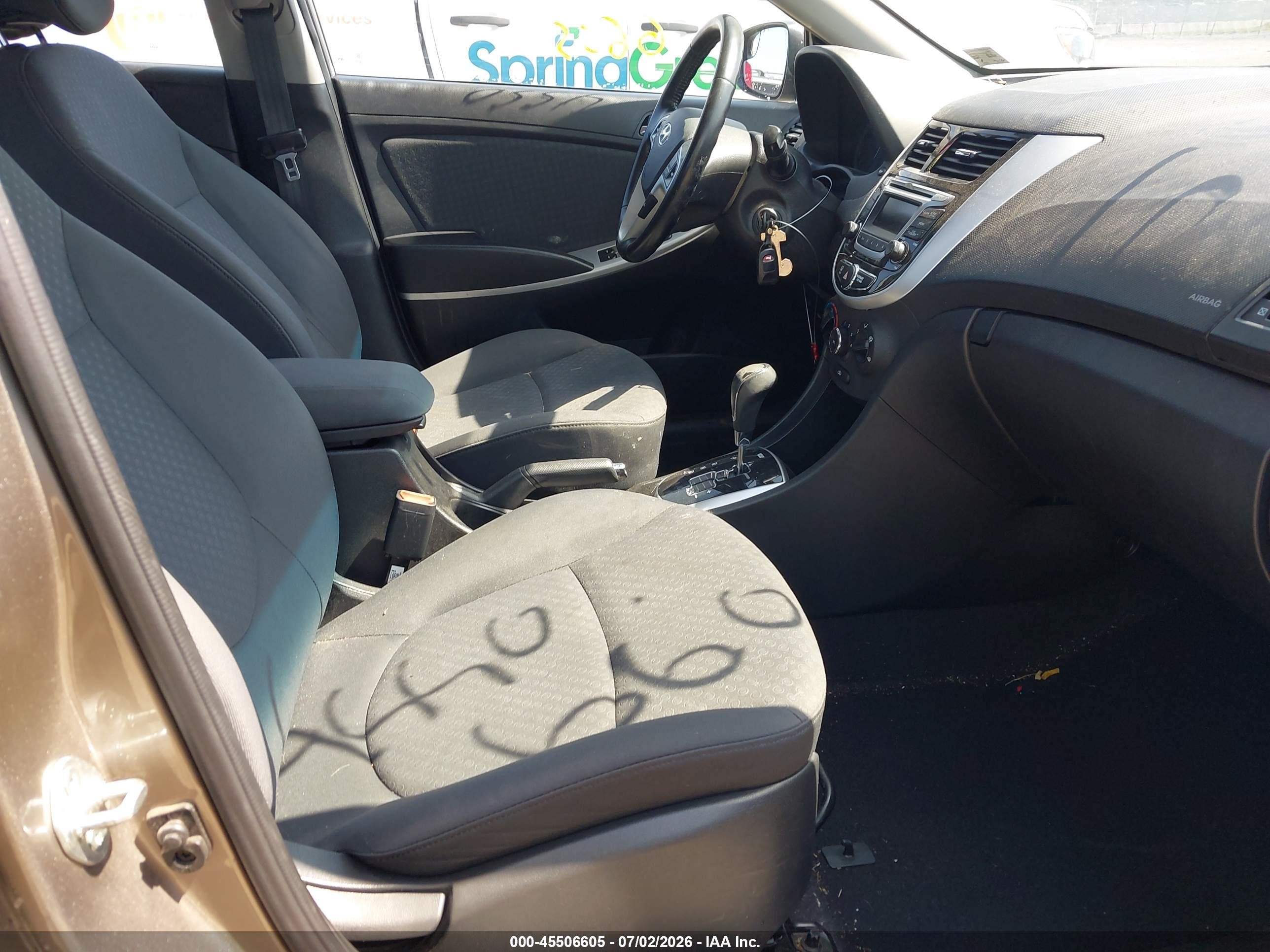 2014 Hyundai Accent Se Gray vin: KMHCU5AE4EU182838