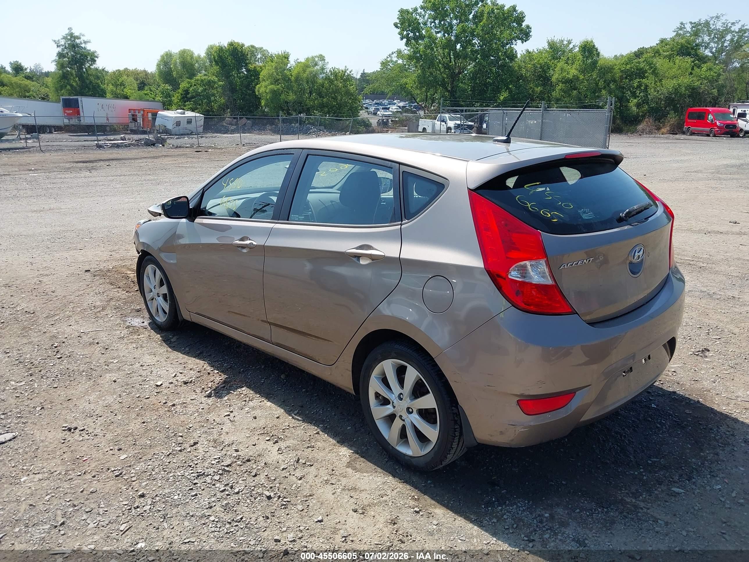 2014 Hyundai Accent Se Gray vin: KMHCU5AE4EU182838