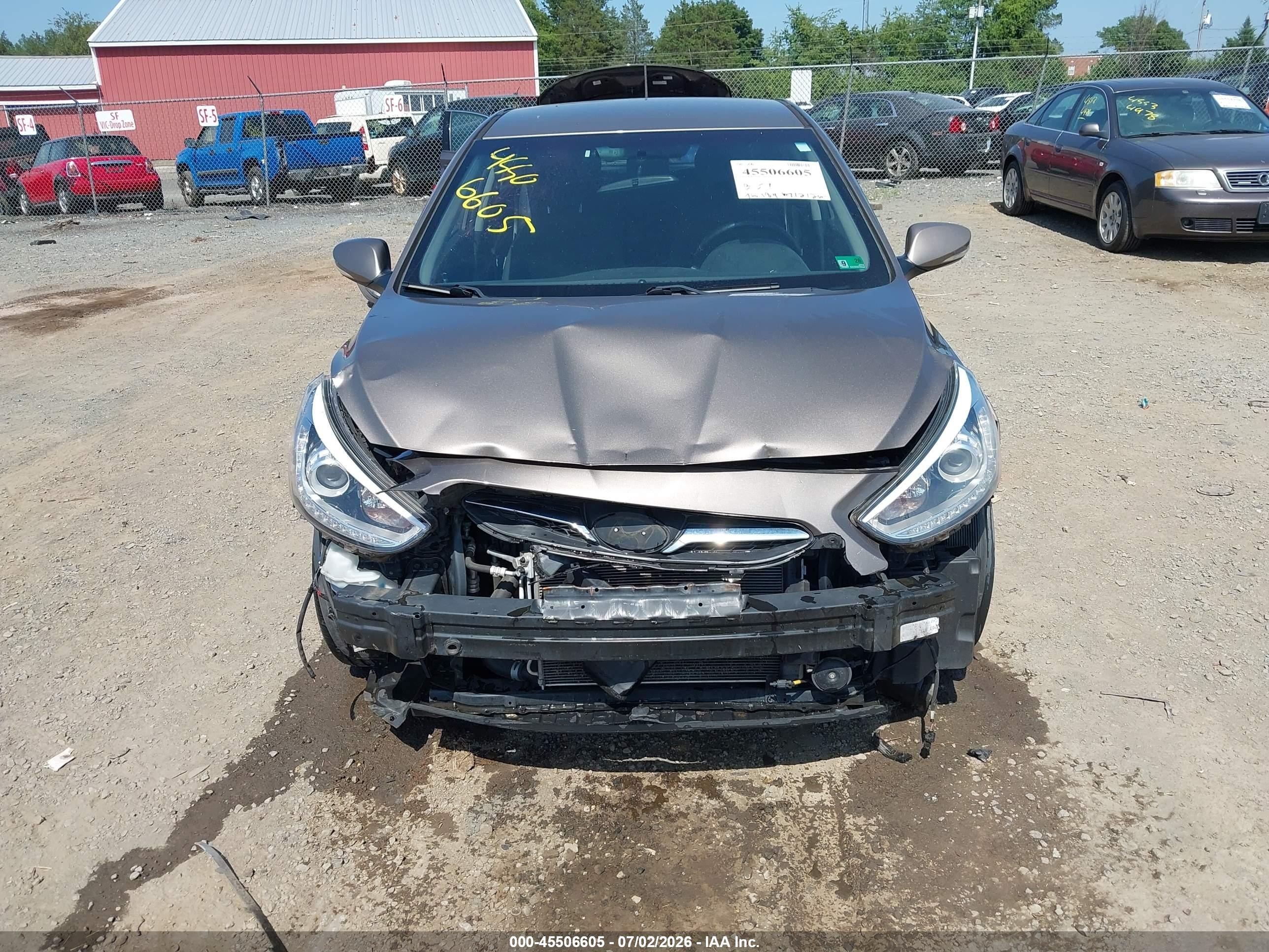 2014 Hyundai Accent Se Gray vin: KMHCU5AE4EU182838