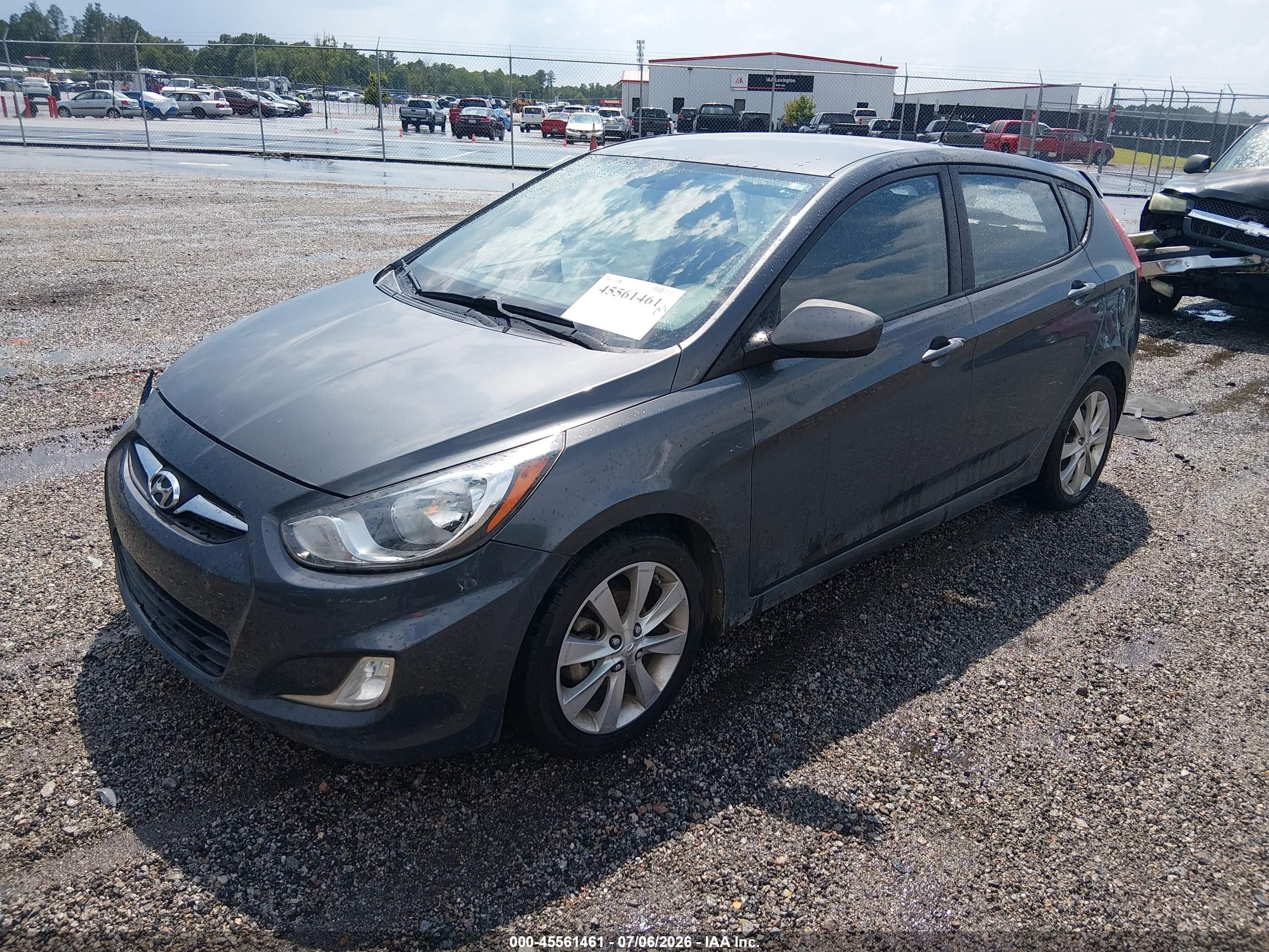 2012 Hyundai Accent Se Gray vin: KMHCU5AE5CU005390