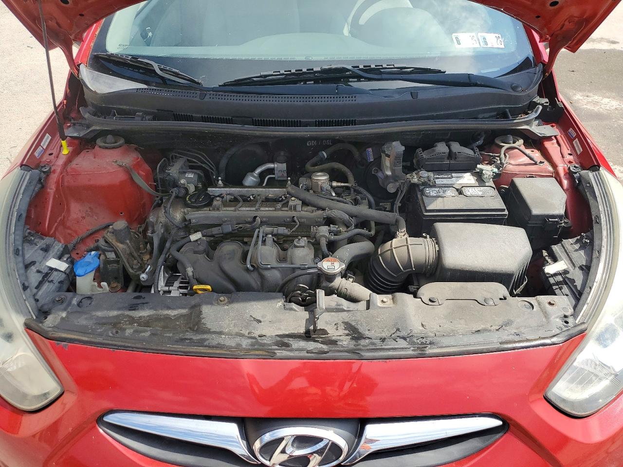 2013 Hyundai Accent Se Red vin: KMHCU5AE5DU069351