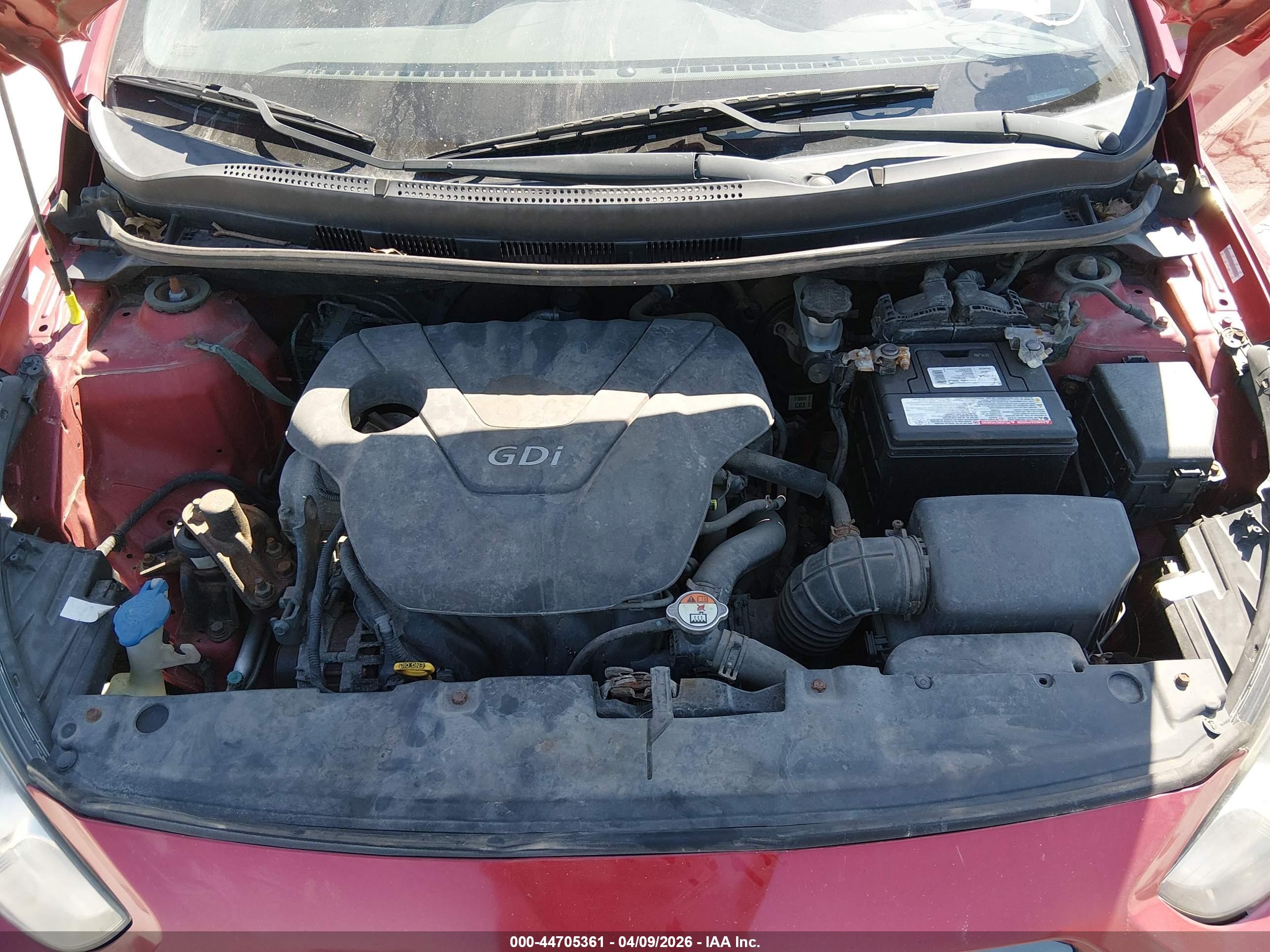 2013 Hyundai Accent Se Red vin: KMHCU5AE5DU073772