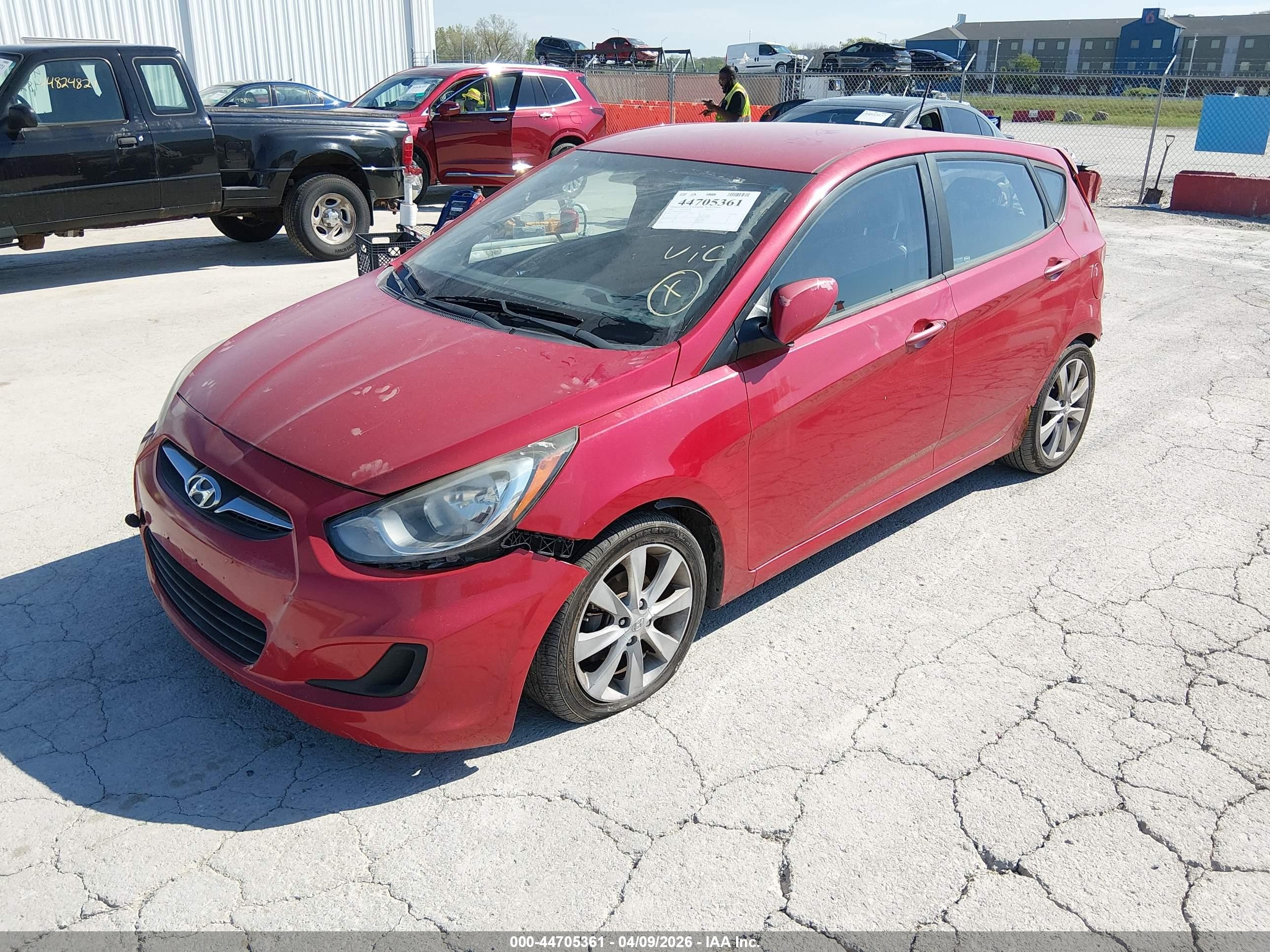 2013 Hyundai Accent Se Red vin: KMHCU5AE5DU073772