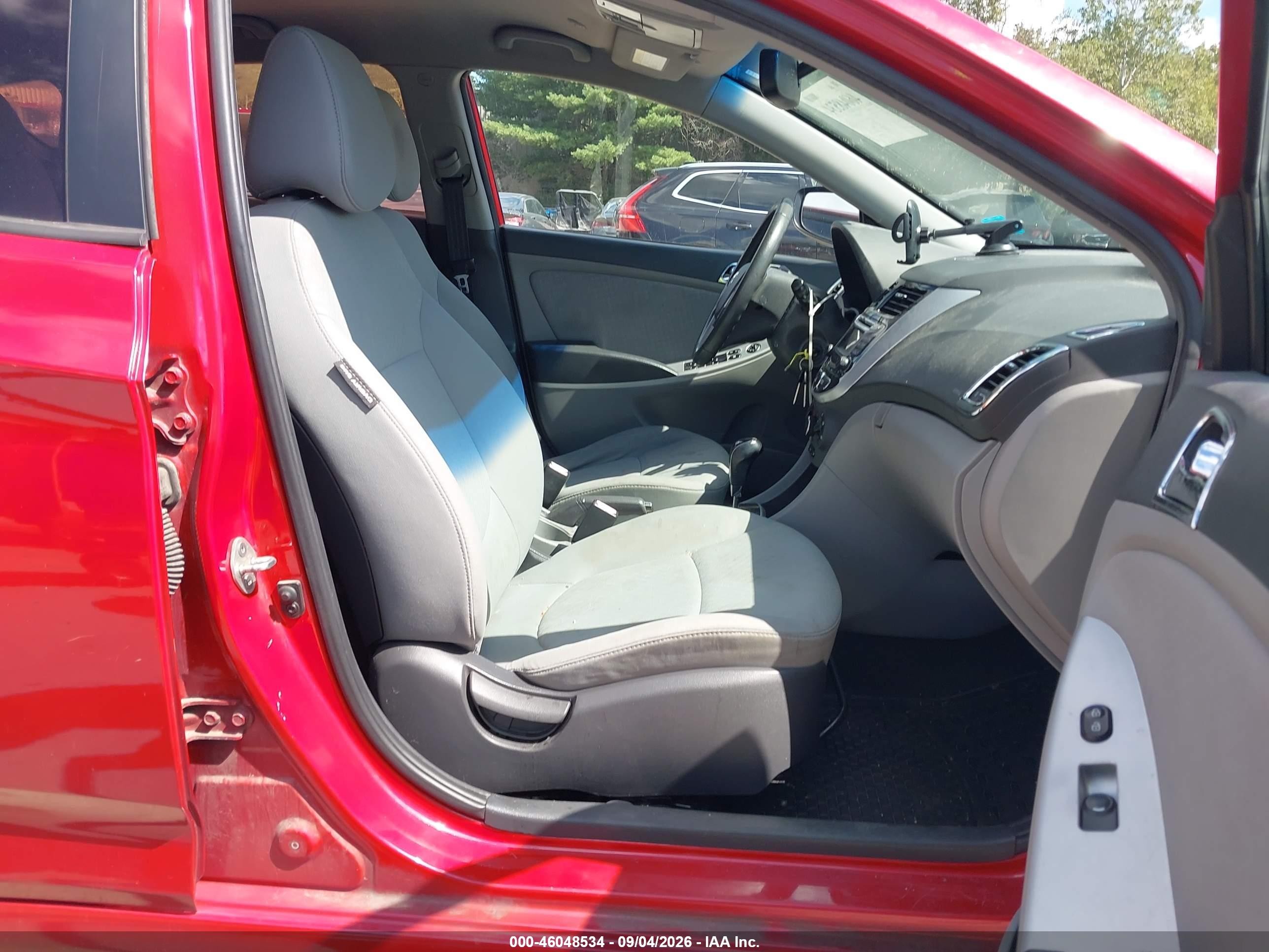 2013 Hyundai Accent Se Красный vin: KMHCU5AE5DU075103