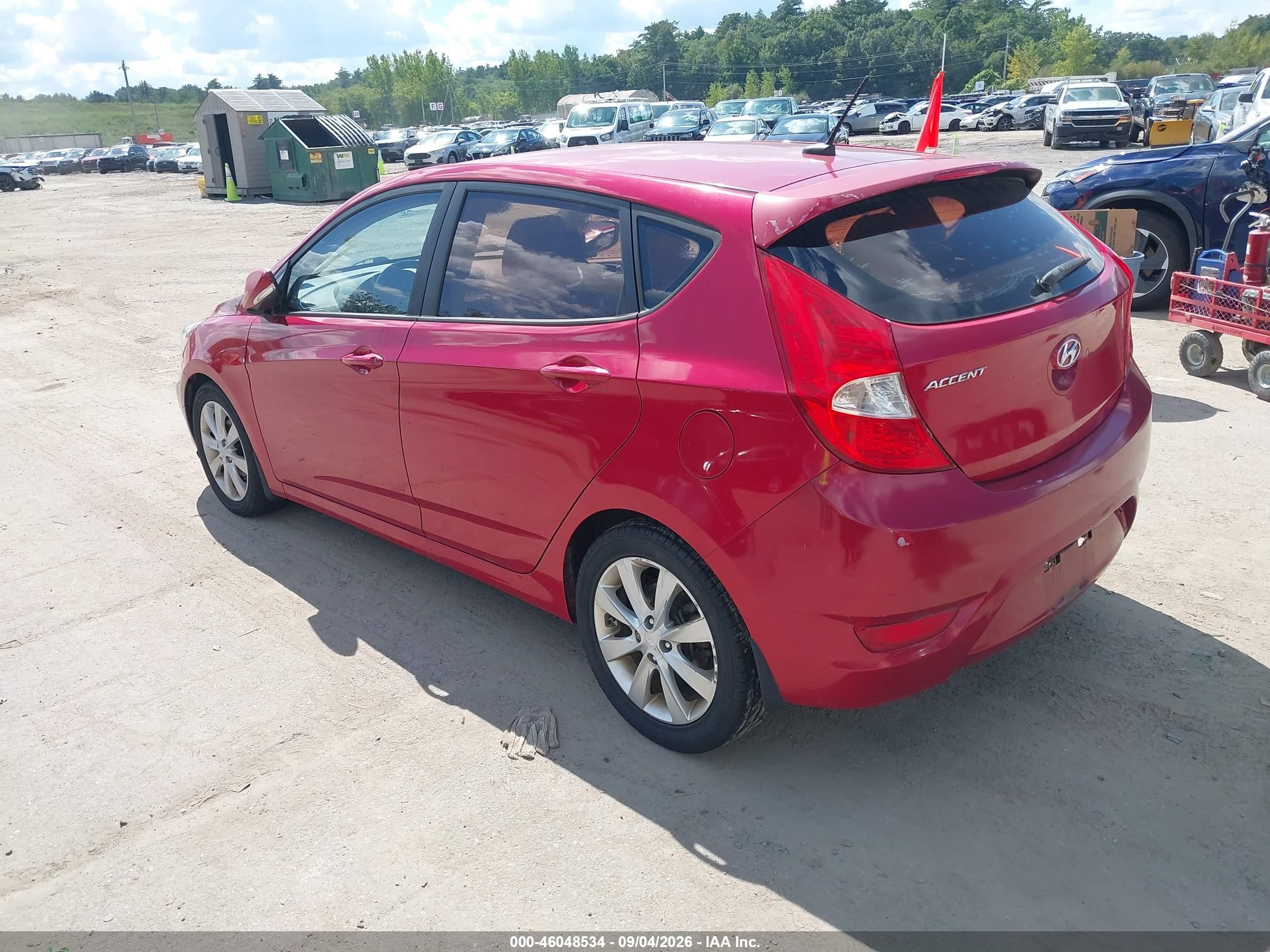 2013 Hyundai Accent Se Красный vin: KMHCU5AE5DU075103