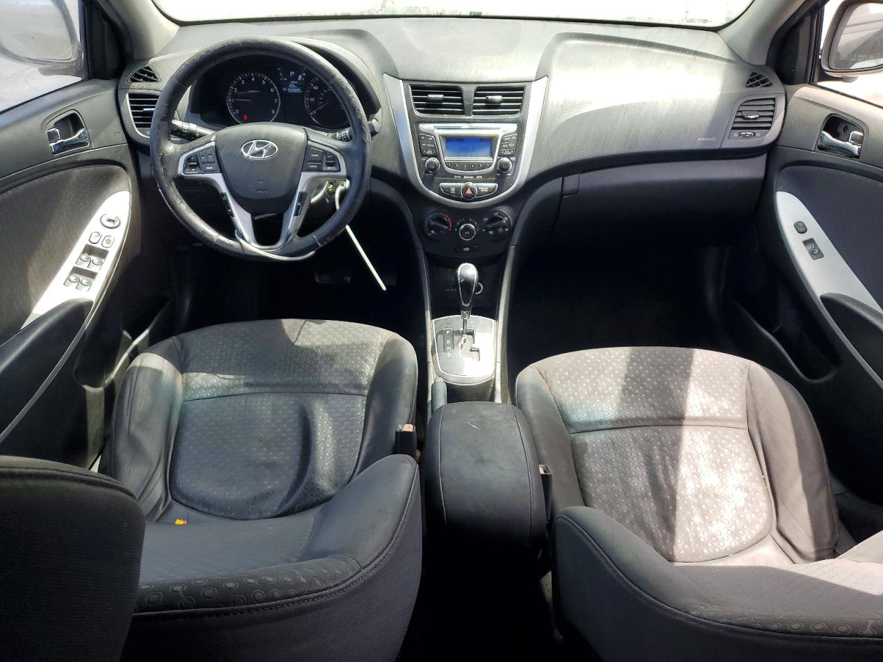 2013 Hyundai Accent Se Black vin: KMHCU5AE5DU106043