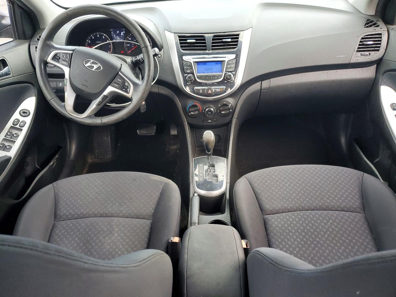 2013 Hyundai Accent Se Tan vin: KMHCU5AE5DU119195