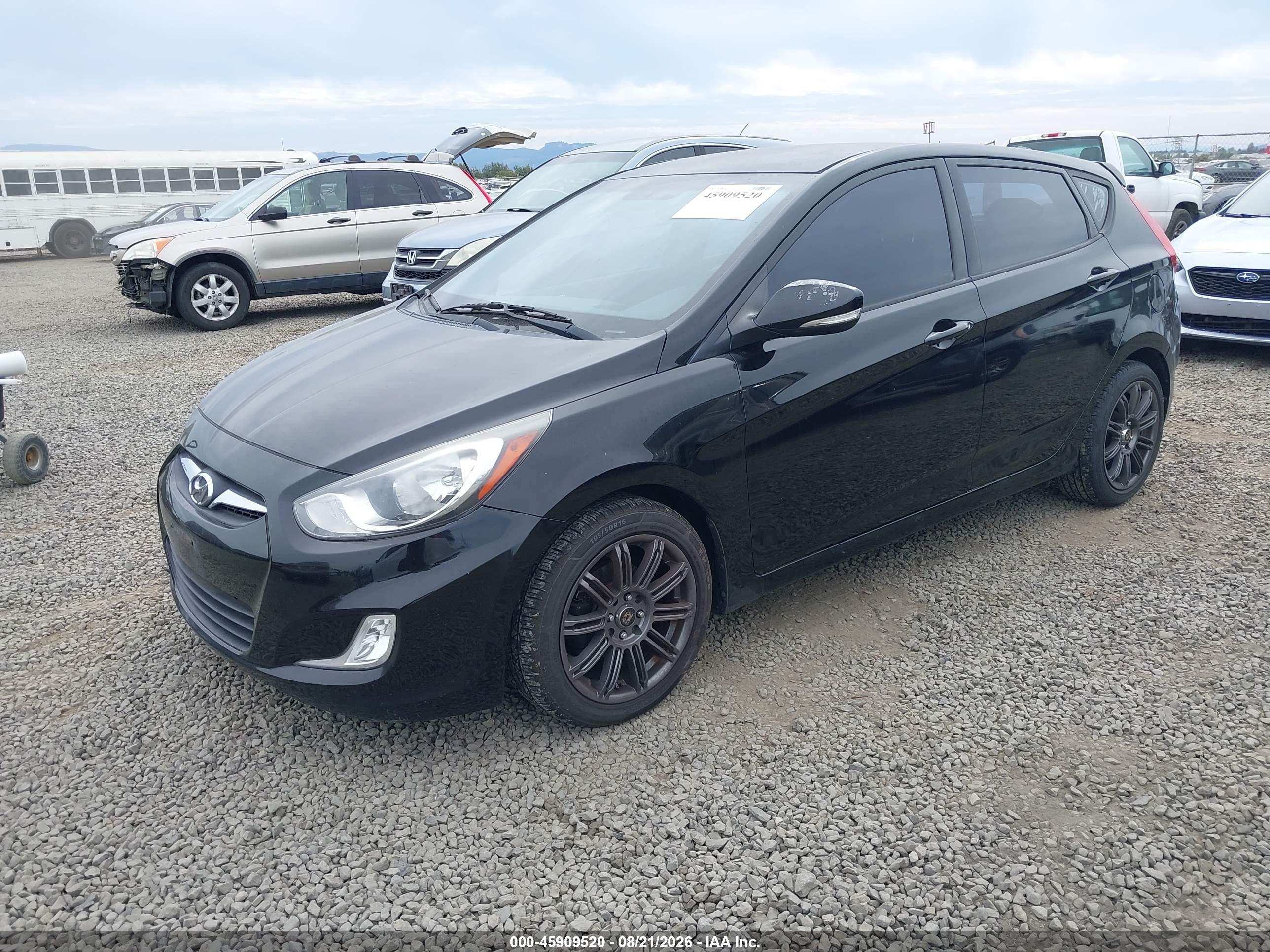 2013 Hyundai Accent Se Black vin: KMHCU5AE5DU131301