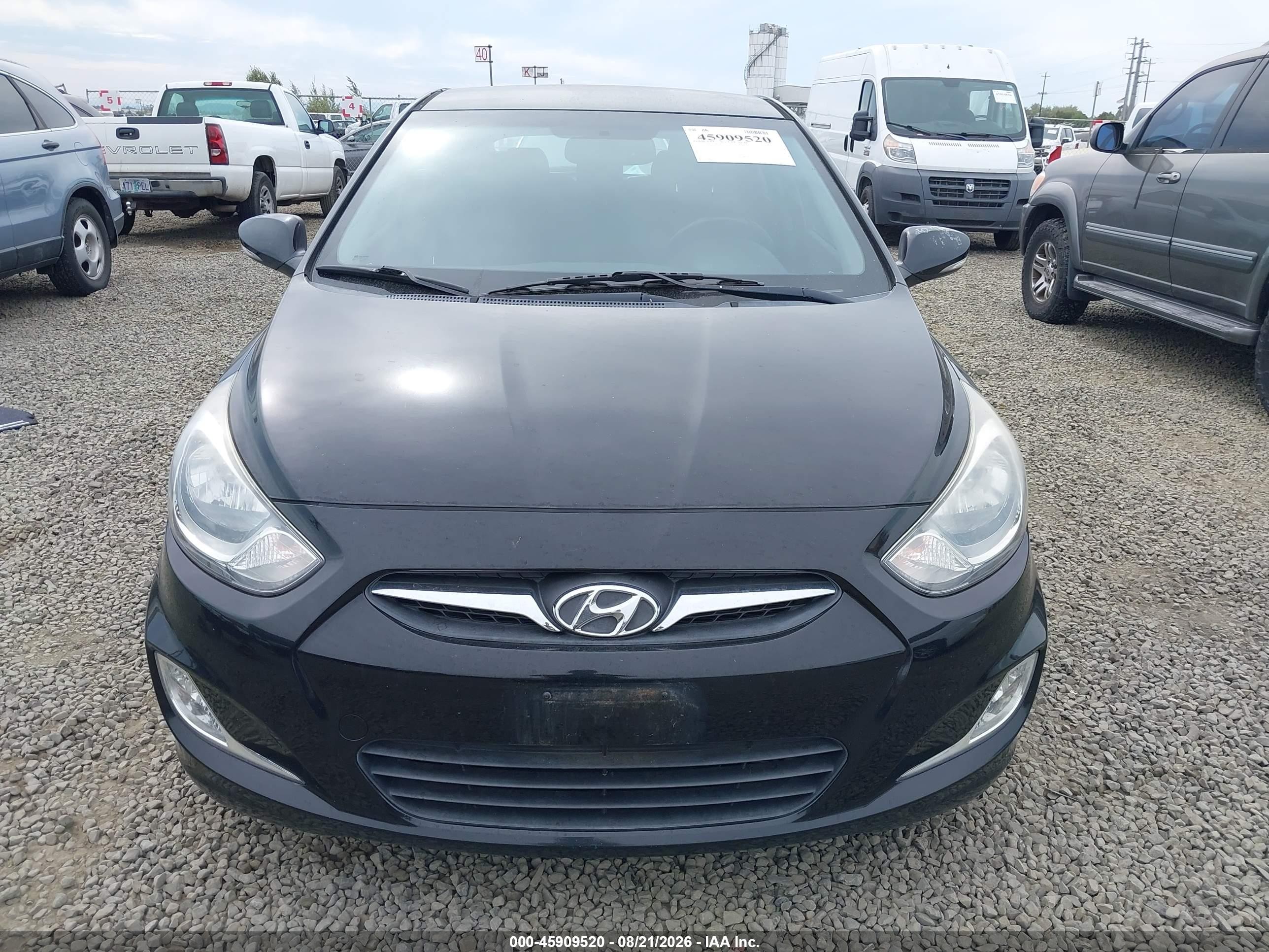 2013 Hyundai Accent Se Black vin: KMHCU5AE5DU131301