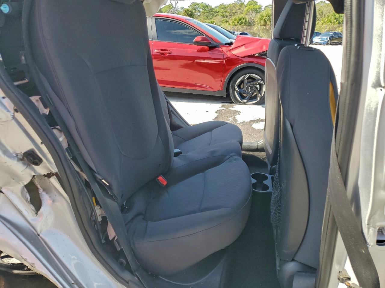 2014 Hyundai Accent Se Silver vin: KMHCU5AE5EU152344