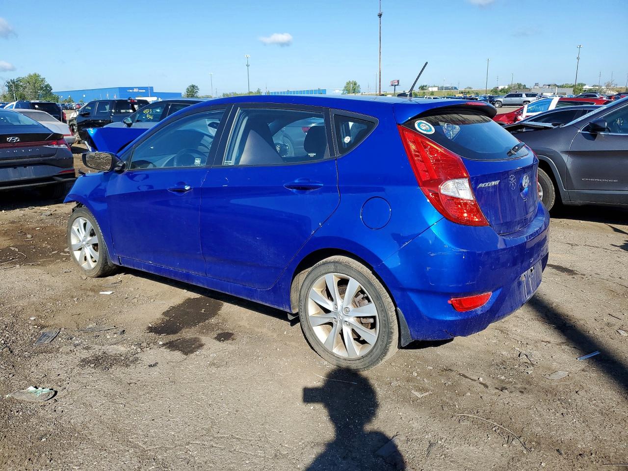 2014 Hyundai Accent Se Синий vin: KMHCU5AE5EU182282