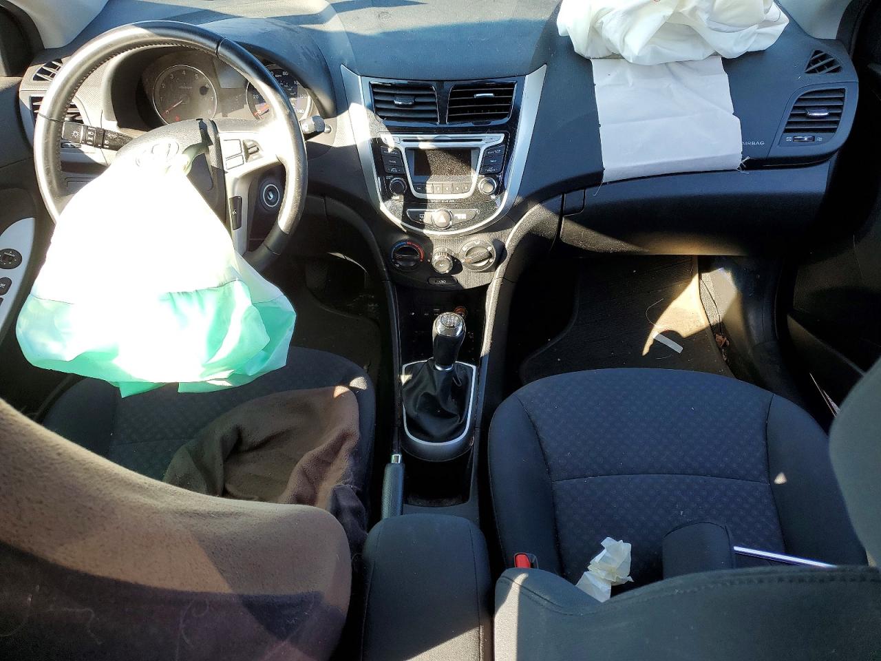 2014 Hyundai Accent Se Синий vin: KMHCU5AE5EU182282